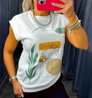 2670 Sleeveless graphic T-shirt