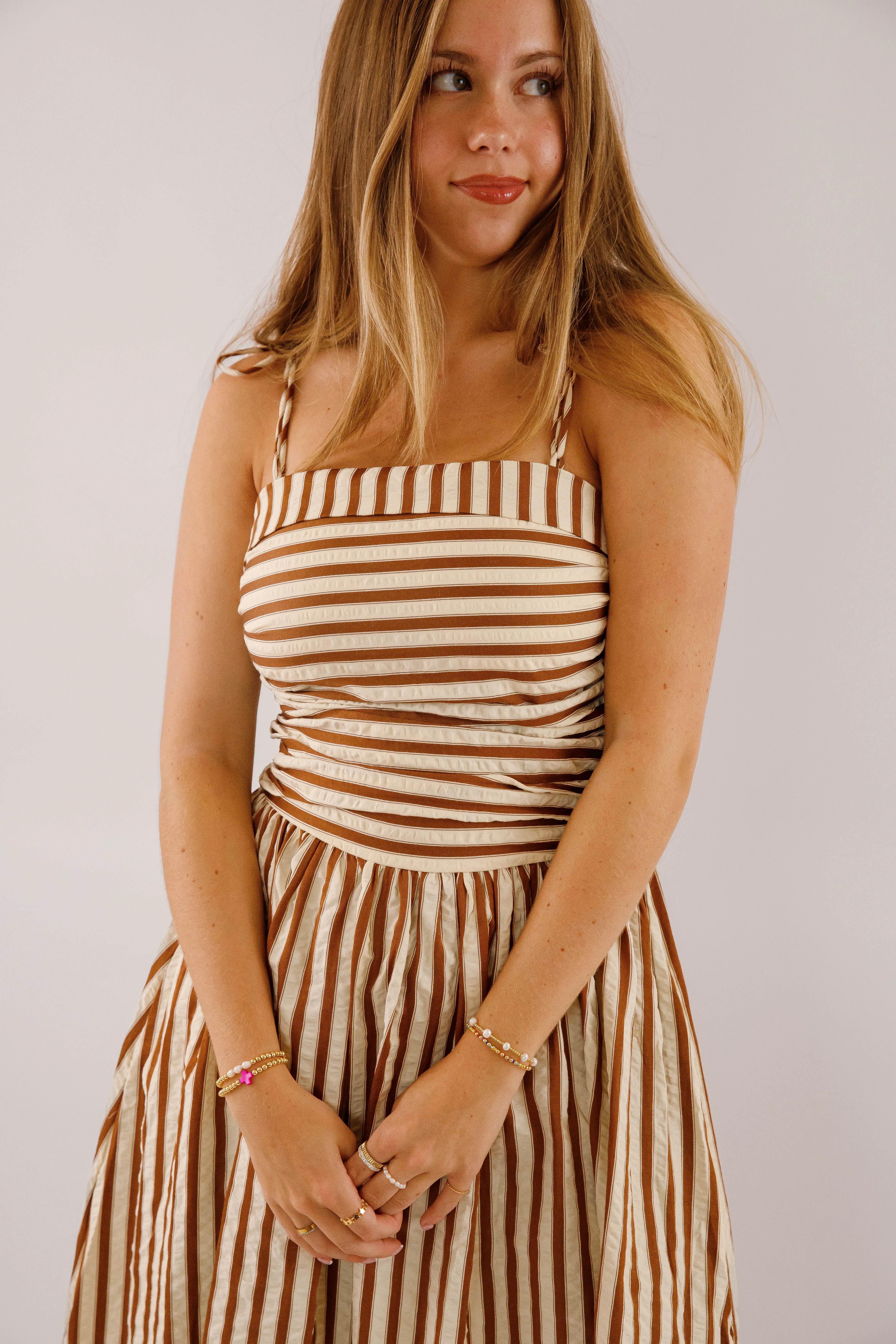 everyday elegance Dreamy Touch A Twist On Time Midi Dress