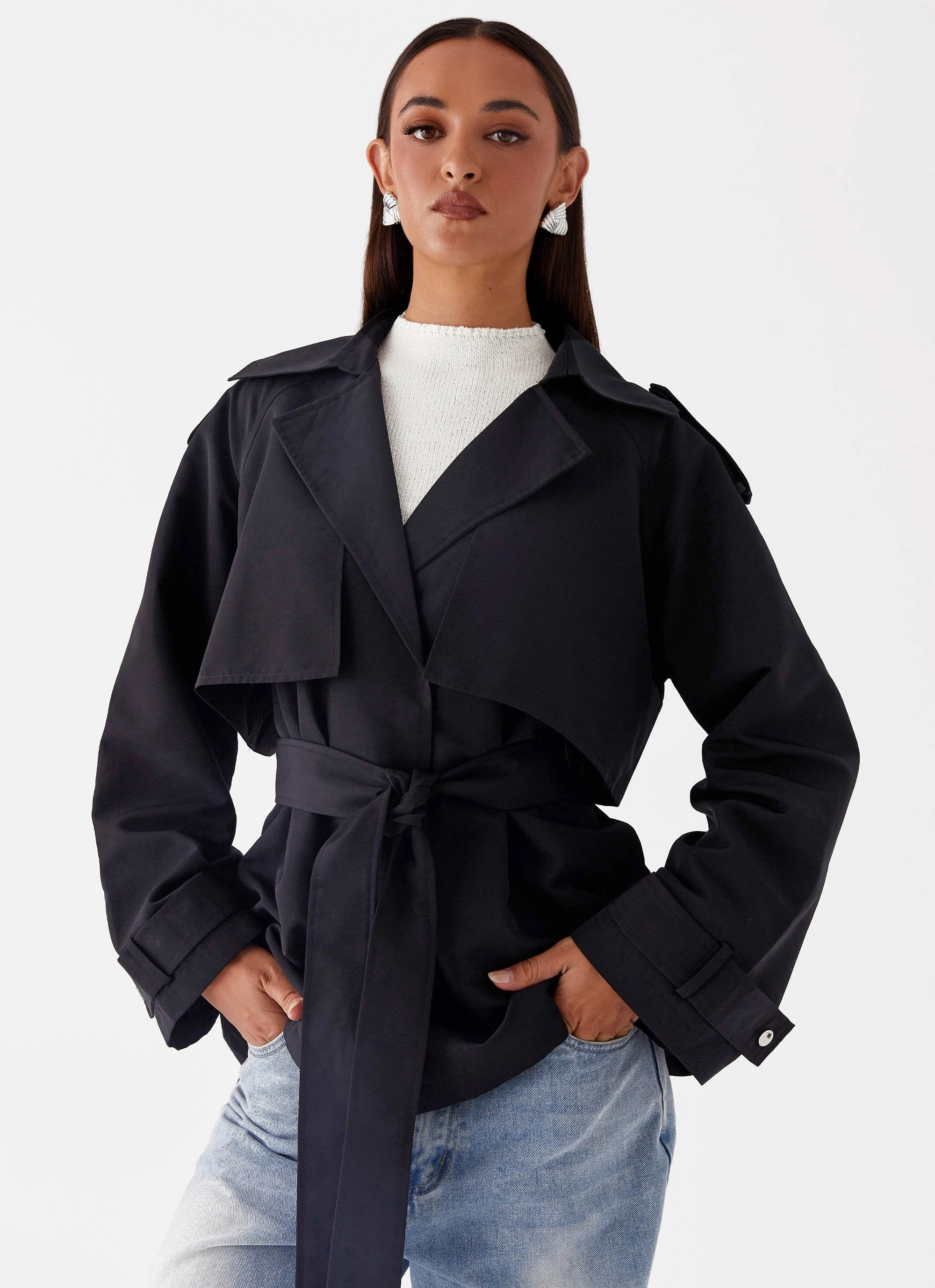 Ace Of Spades Cropped Trench Coat - Black Modern Travel Look clean design