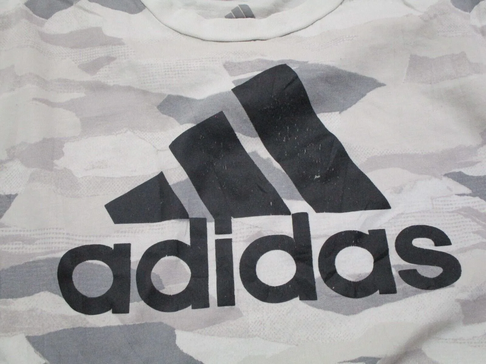 Adidas Camouflages Sports T- Shirt Boys Medium Multicolor Sports Logo T-Shirt