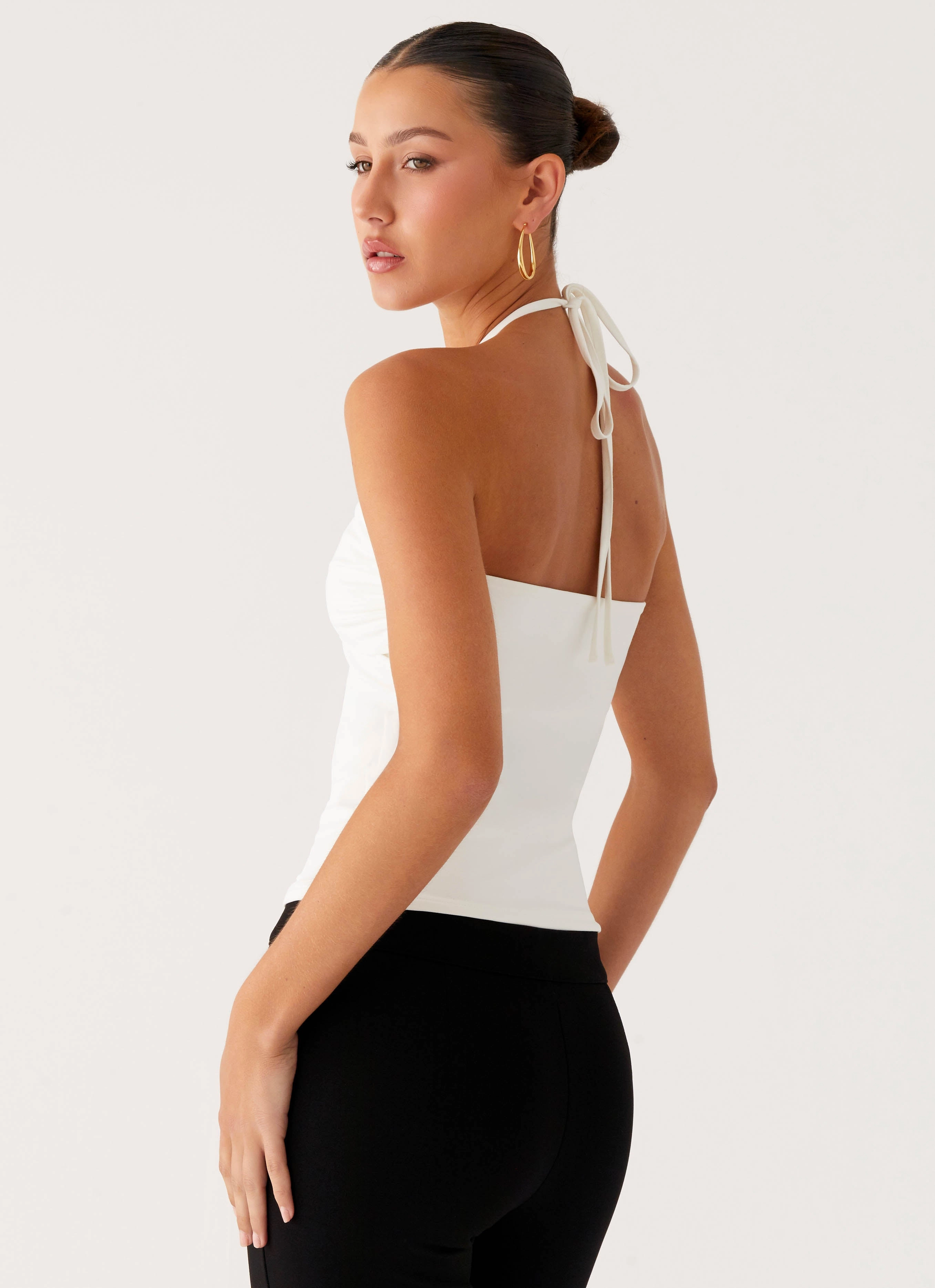 Comfortable Look Thermal regulation Good Thing Halter Top - White
