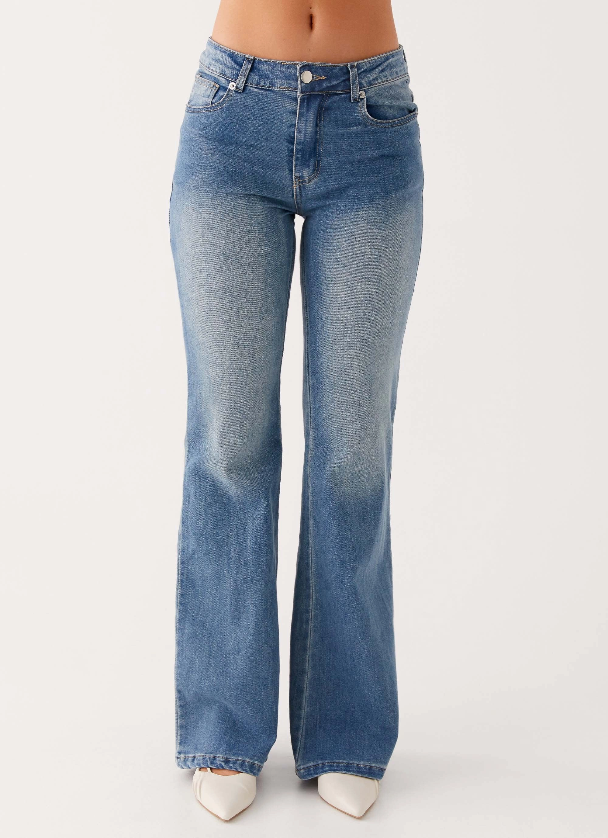 Tomi Bootleg Denim Jeans - Vintage Blue On The Move