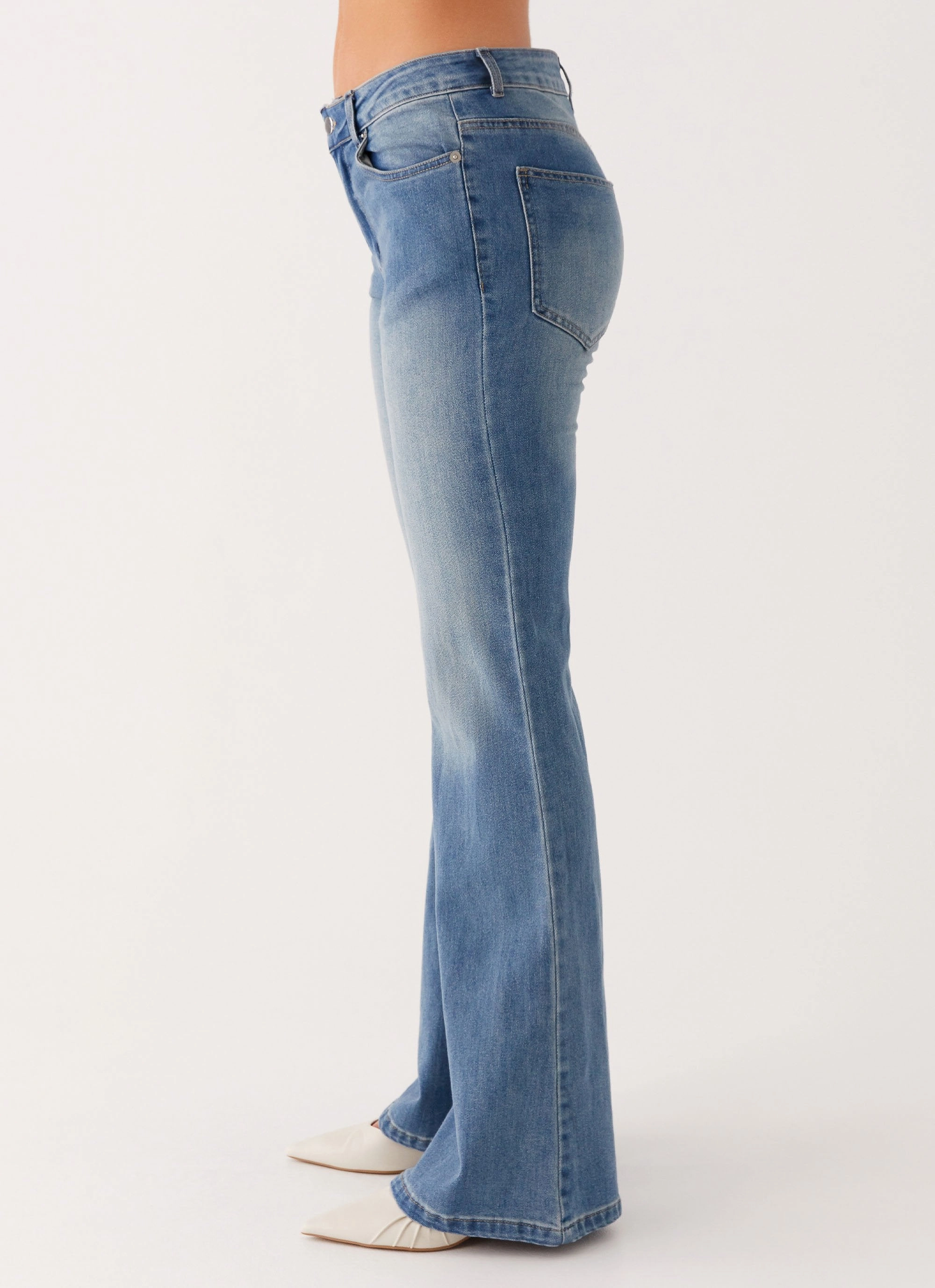 ArticulatedJoints Tomi Bootleg Denim Jeans - Vintage Blue