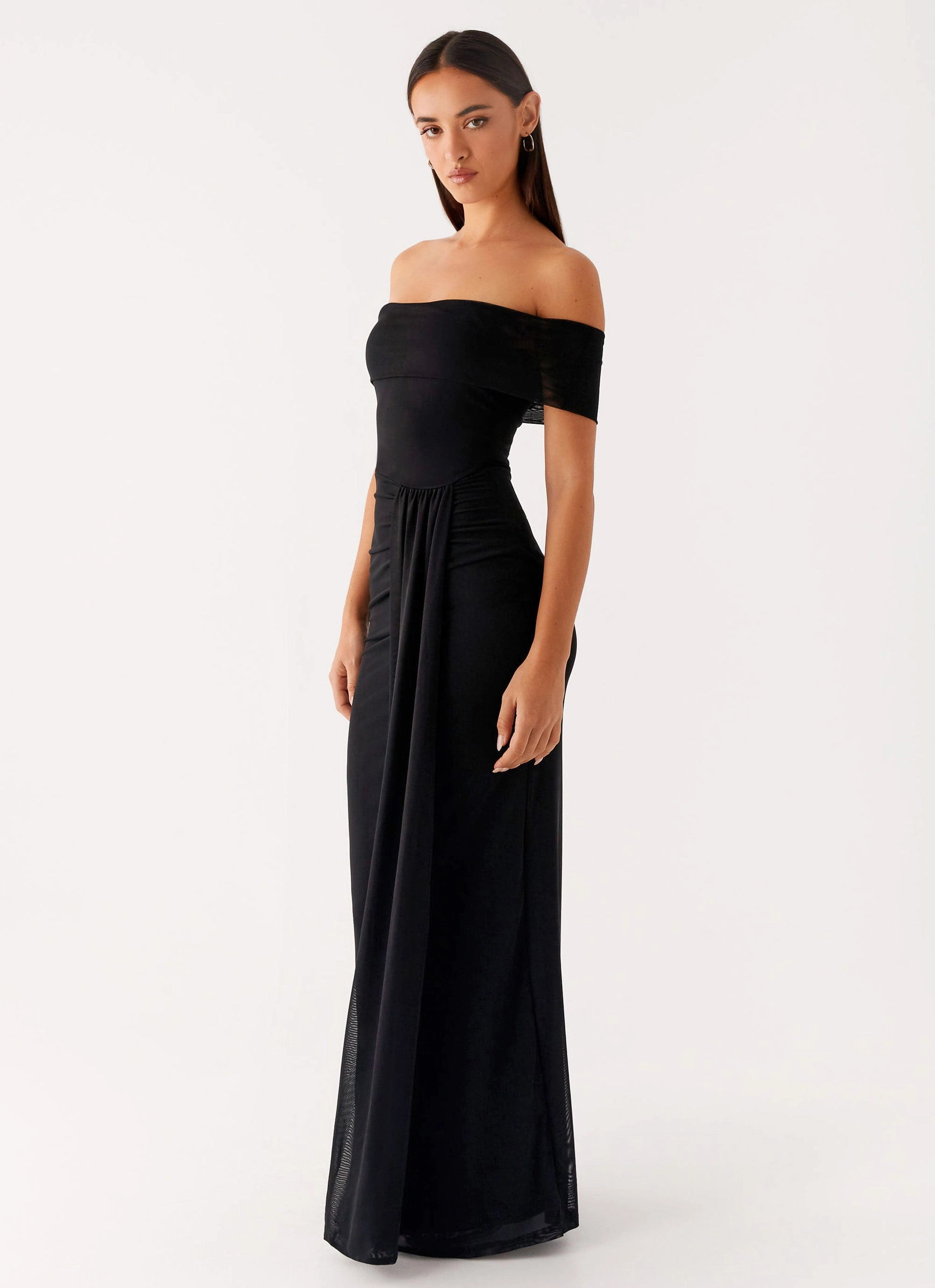 Aileen Maxi Dress - Black Urban Ready Gentle Aesthetic