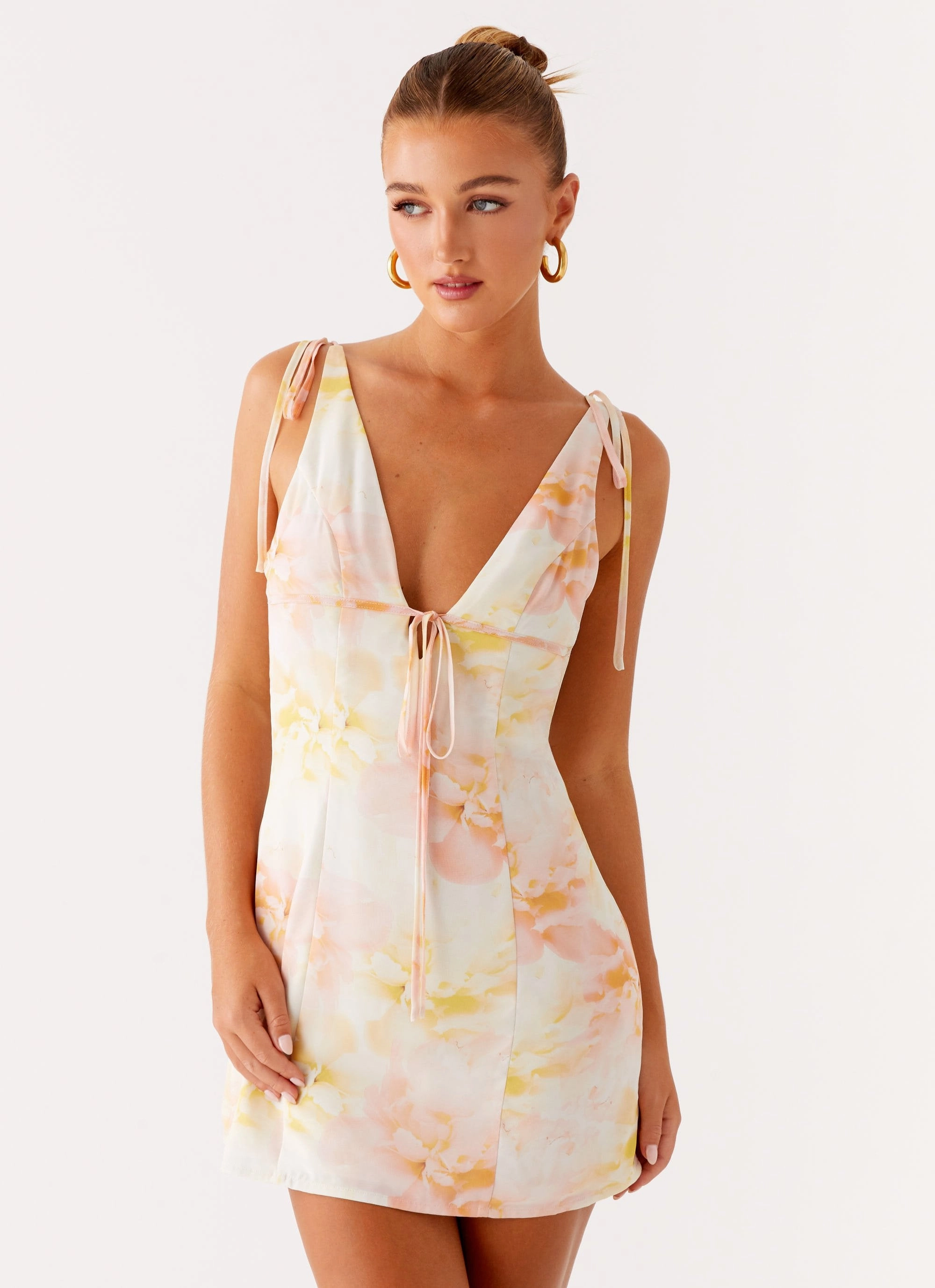Classic Touch Refined Presence Alden Mini Dress - Floral Print