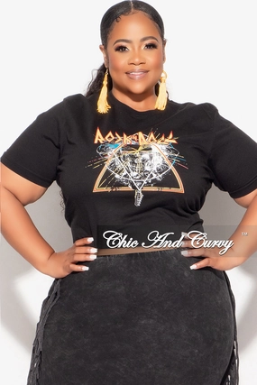 Solid shade Fitted Style Final Sale Plus Size Rock N Roll Crop Top in Black