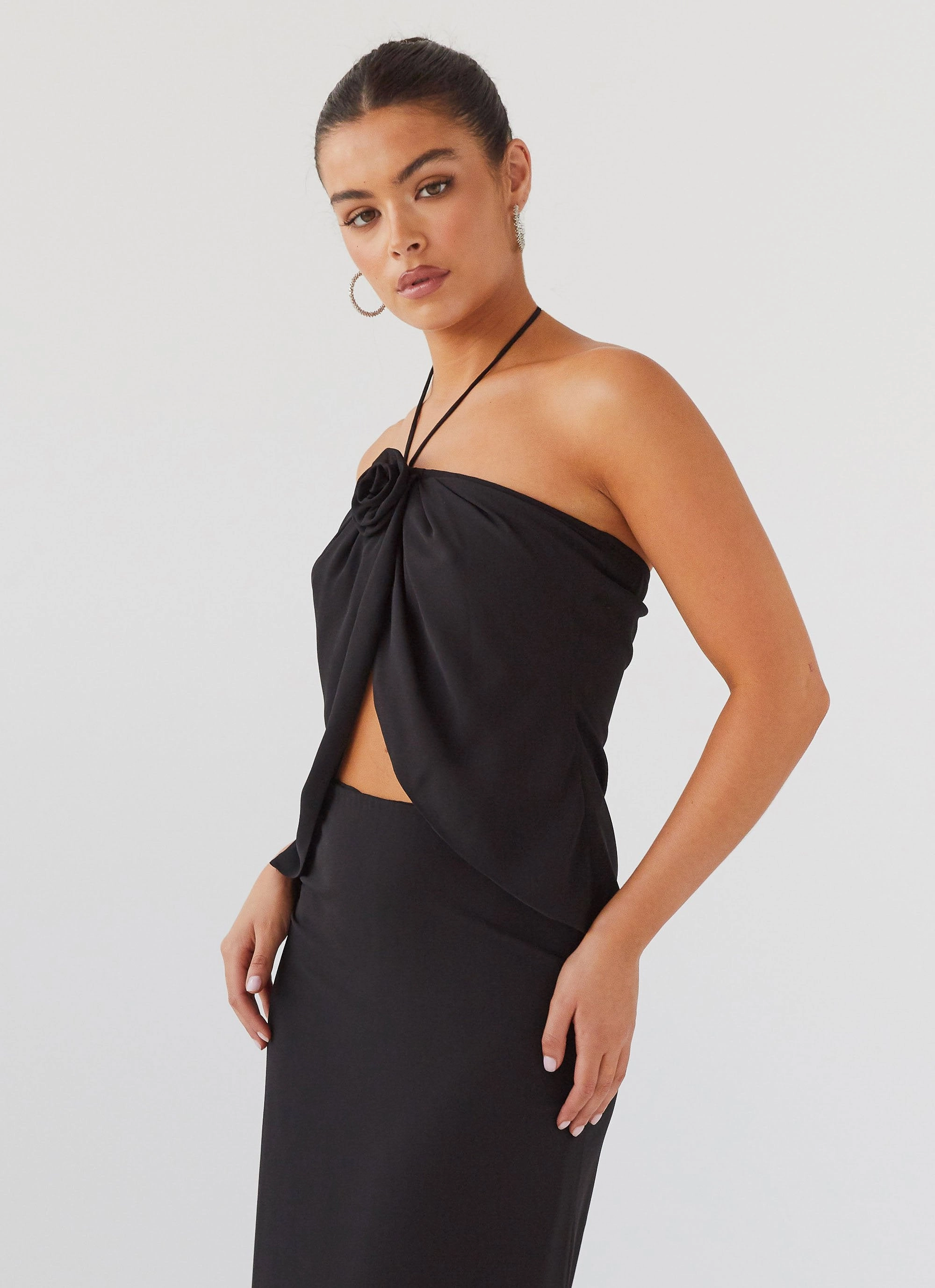 ChafeFreeEdging Nightfall Rose Tie Top - Midnight