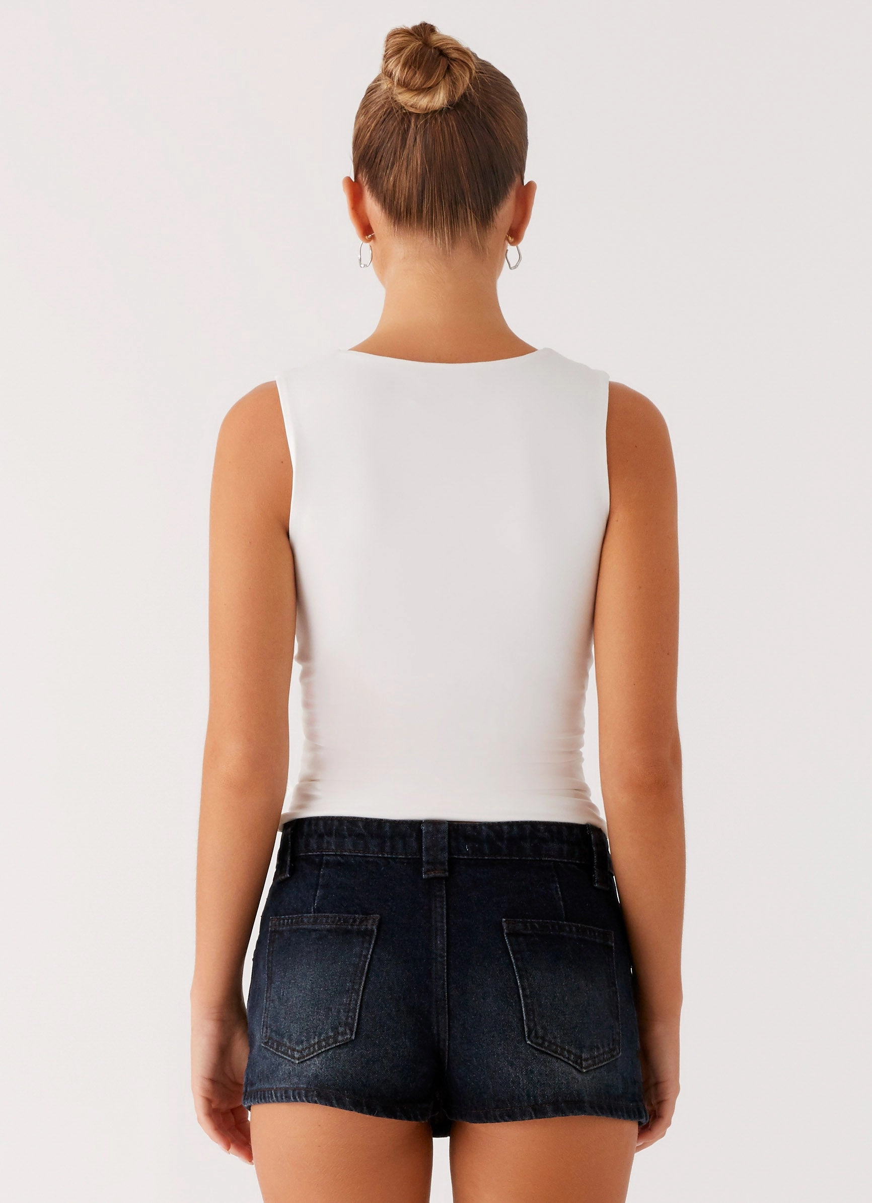 Rosier Top - White CrewNeck Wrinkle resistant fabric