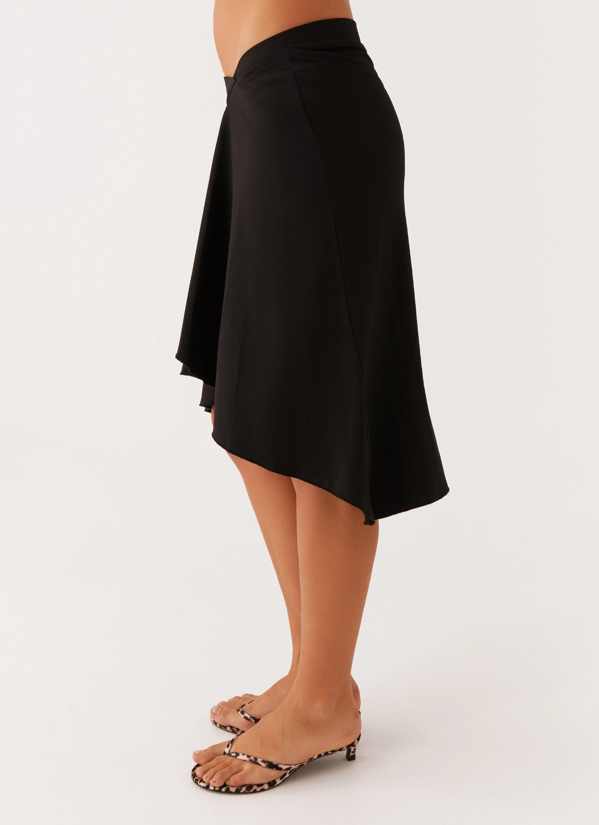 Shes A Lady Midi Skirt - Black Flowy legs