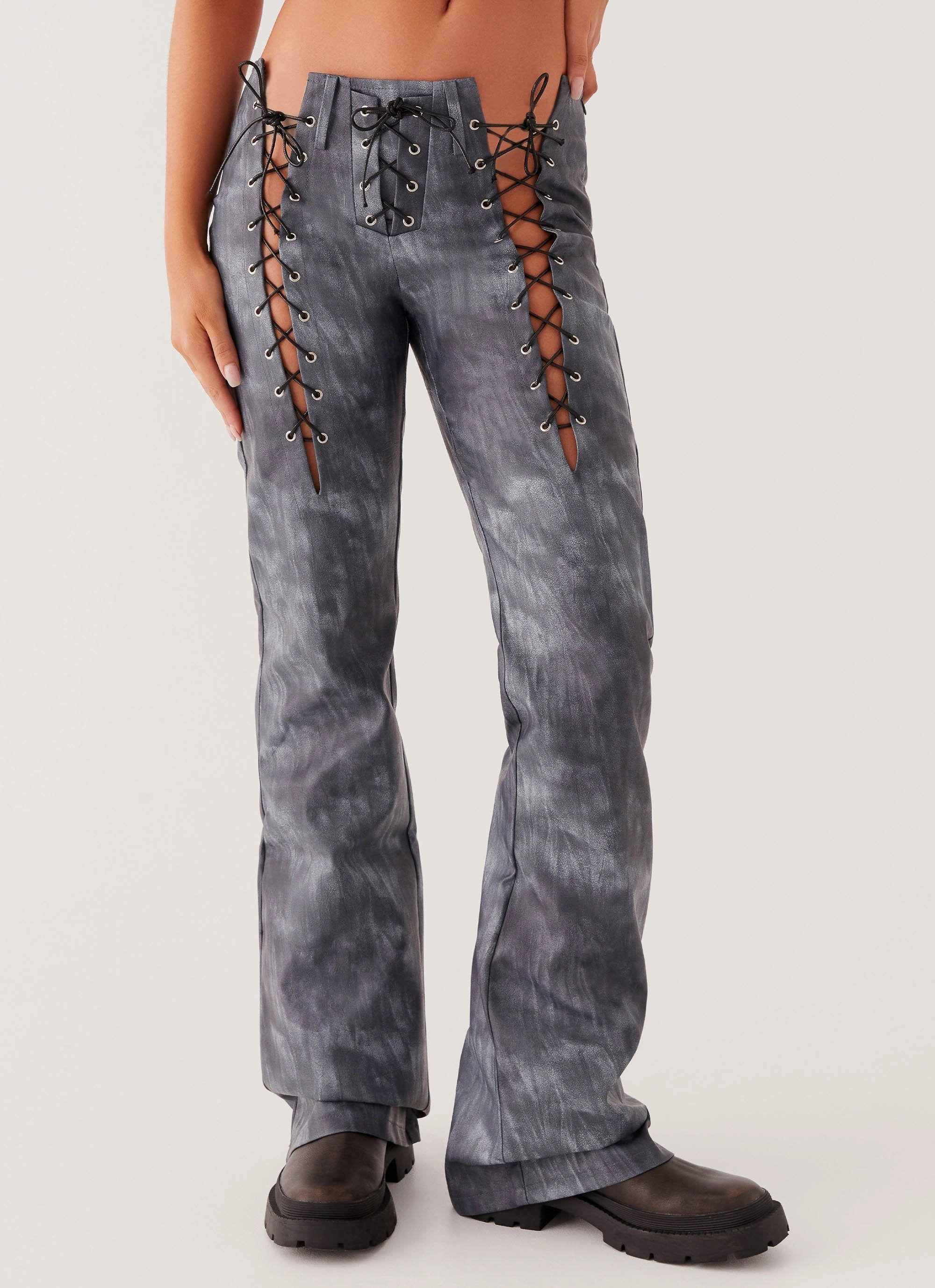 Quick-Dry Fabric Better When I'm Dancing Lace Up Pants - Graphite