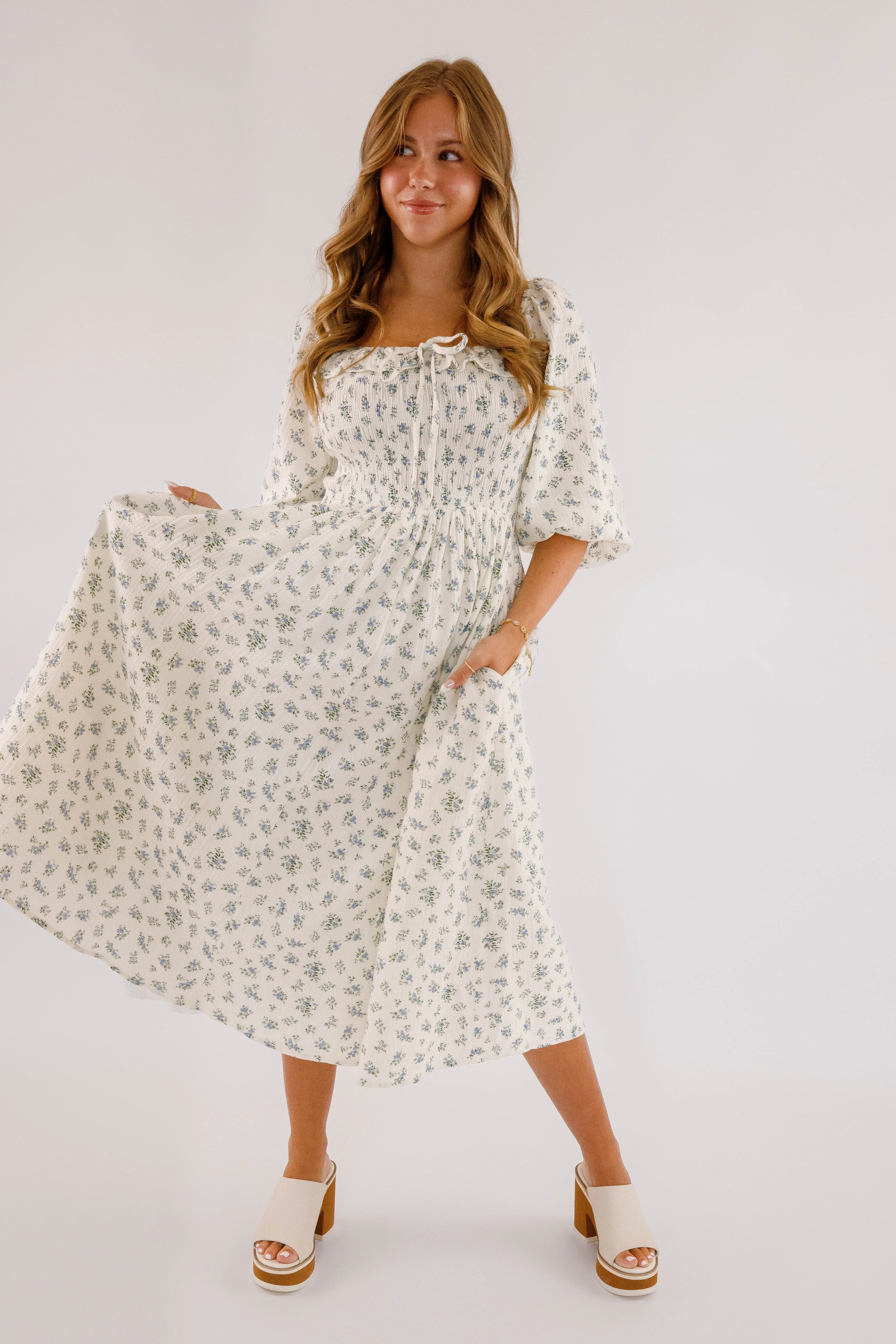 Insist On Knowing Midi Dress Office Shape Airy Fit