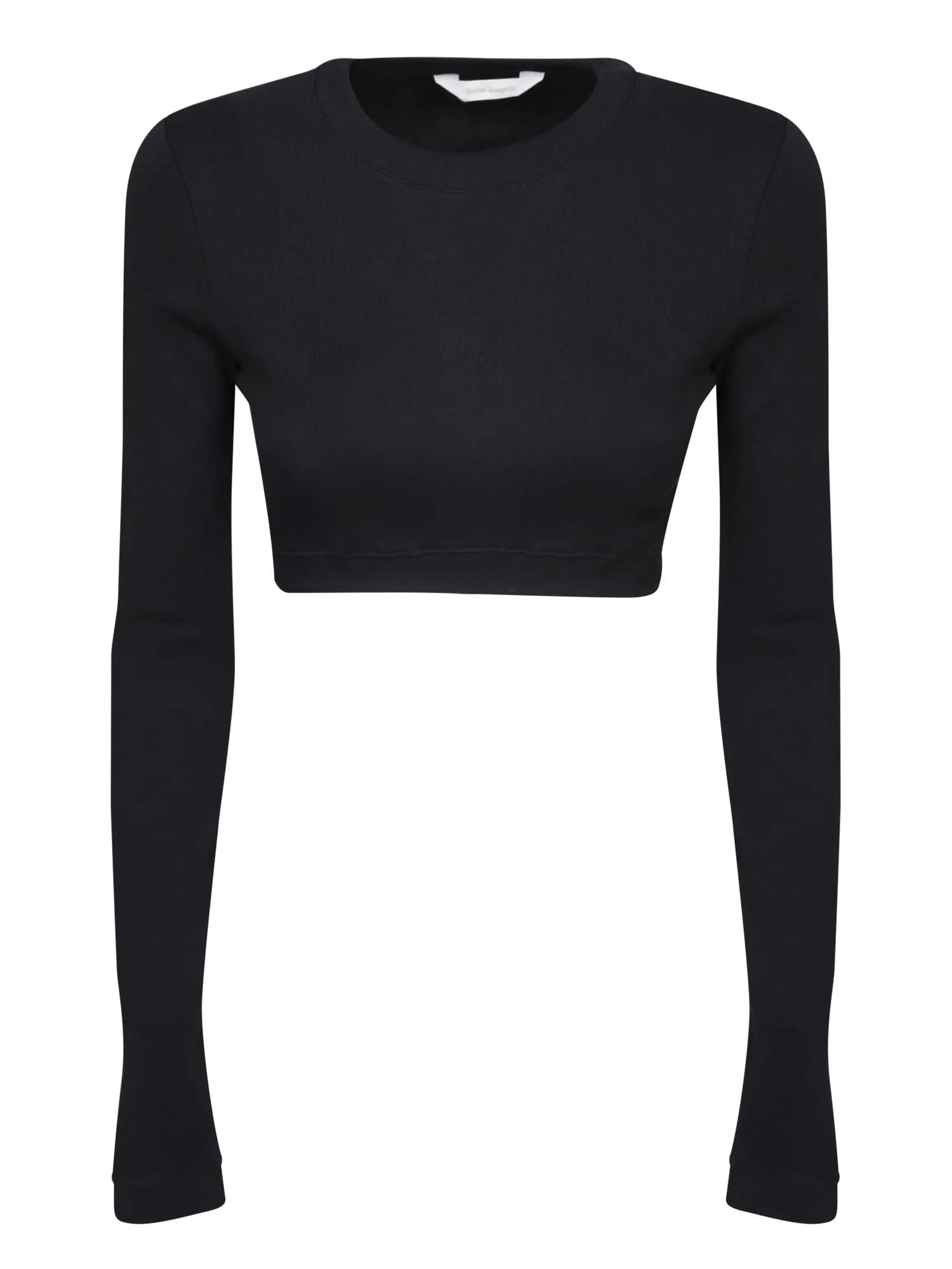 Black cropped t-shirt