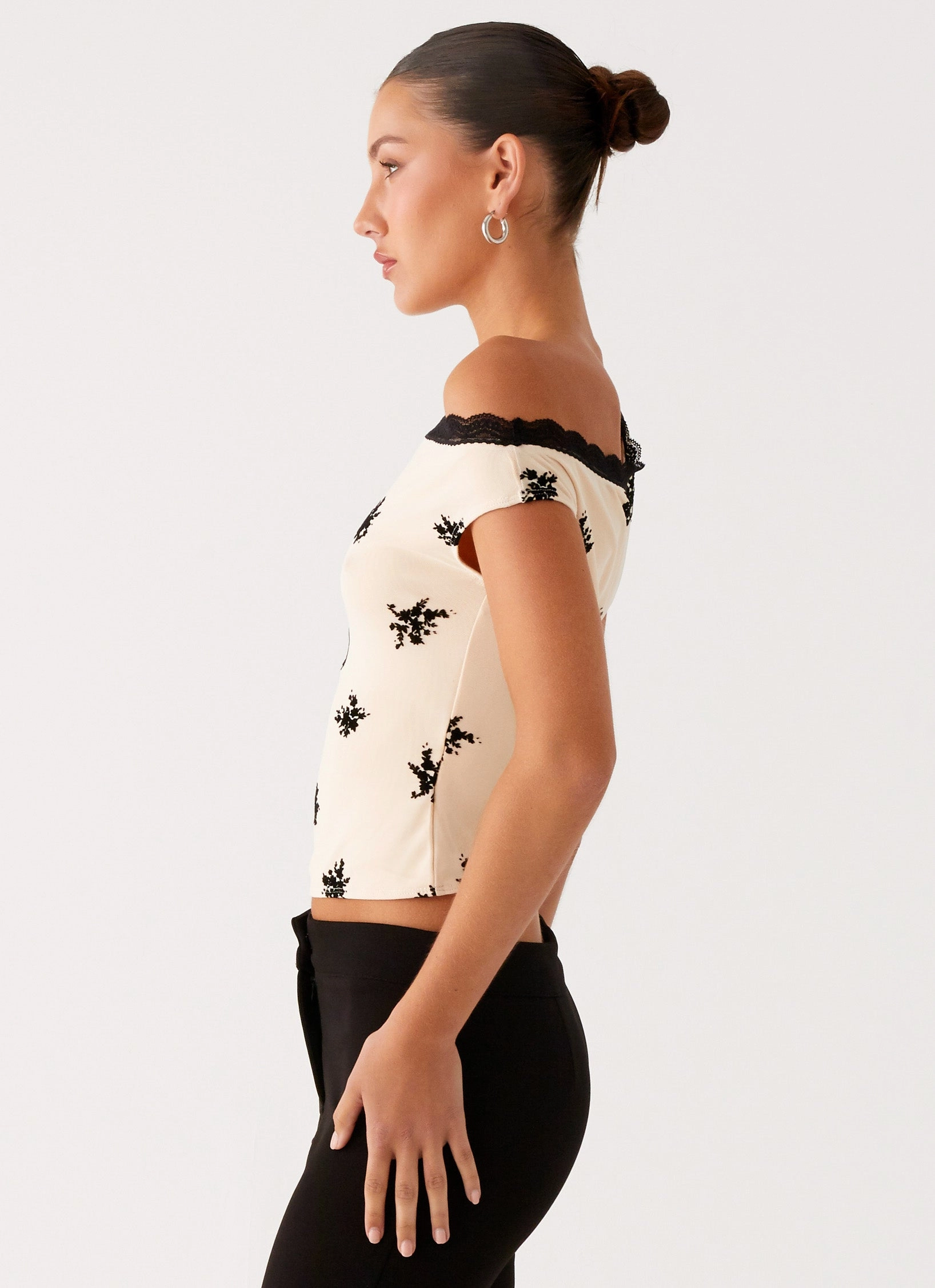 HiddenZipper Simple Pullover Blind Faith Flock One Shoulder Top - Cream