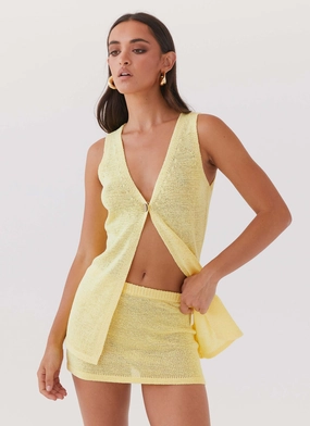 Minimalist Waist Capri Glow Knit Mini Skirt - Canary