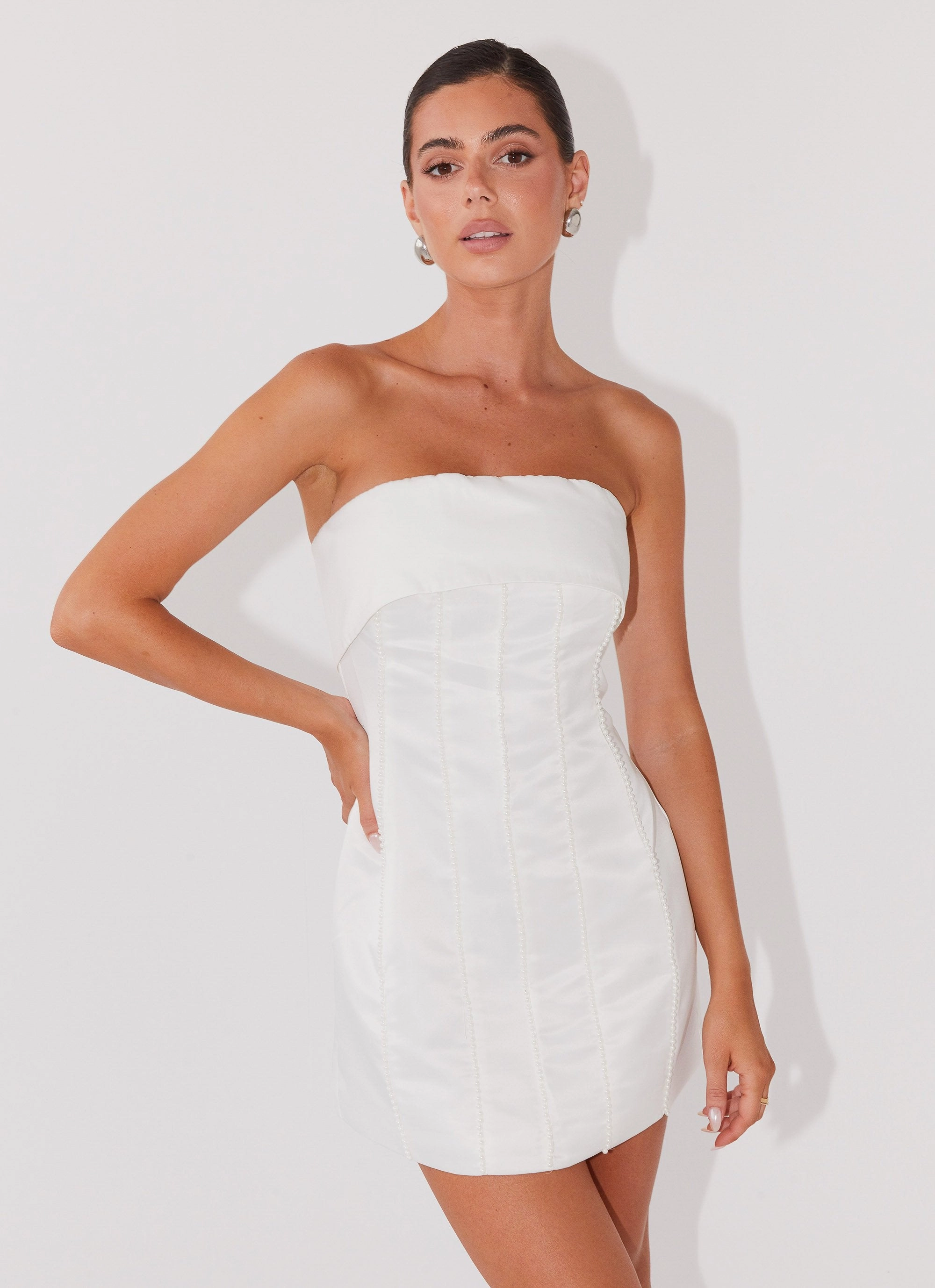 Casual Motion slim fit Bombshell Tube Mini Dress - White Pearl