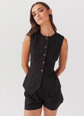 Born For Bordeaux Linen Vest - Black QuickDry Performance