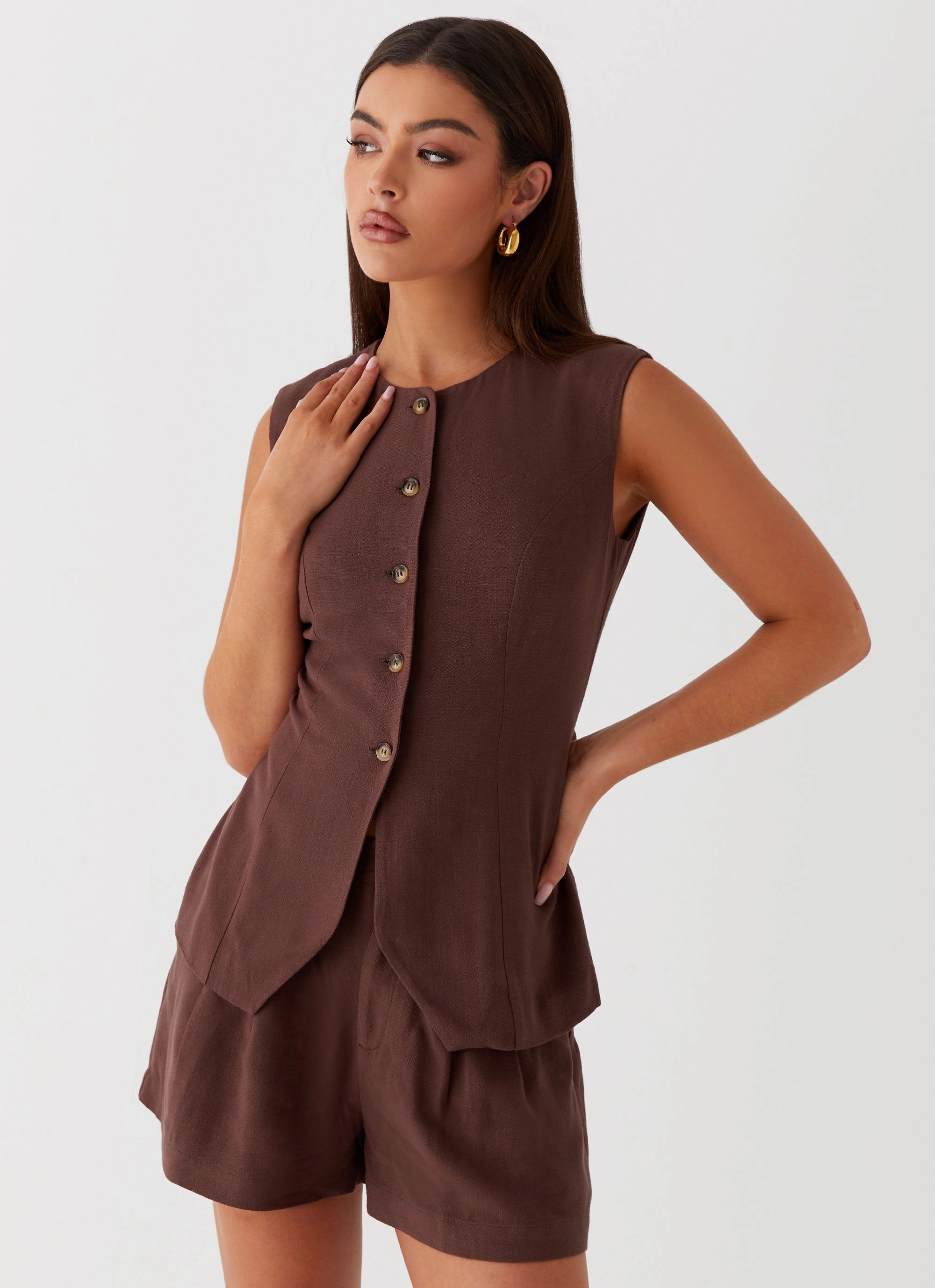 Quilted Pattern Reinforced Hems Born For Bordeaux Linen Vest - Brown