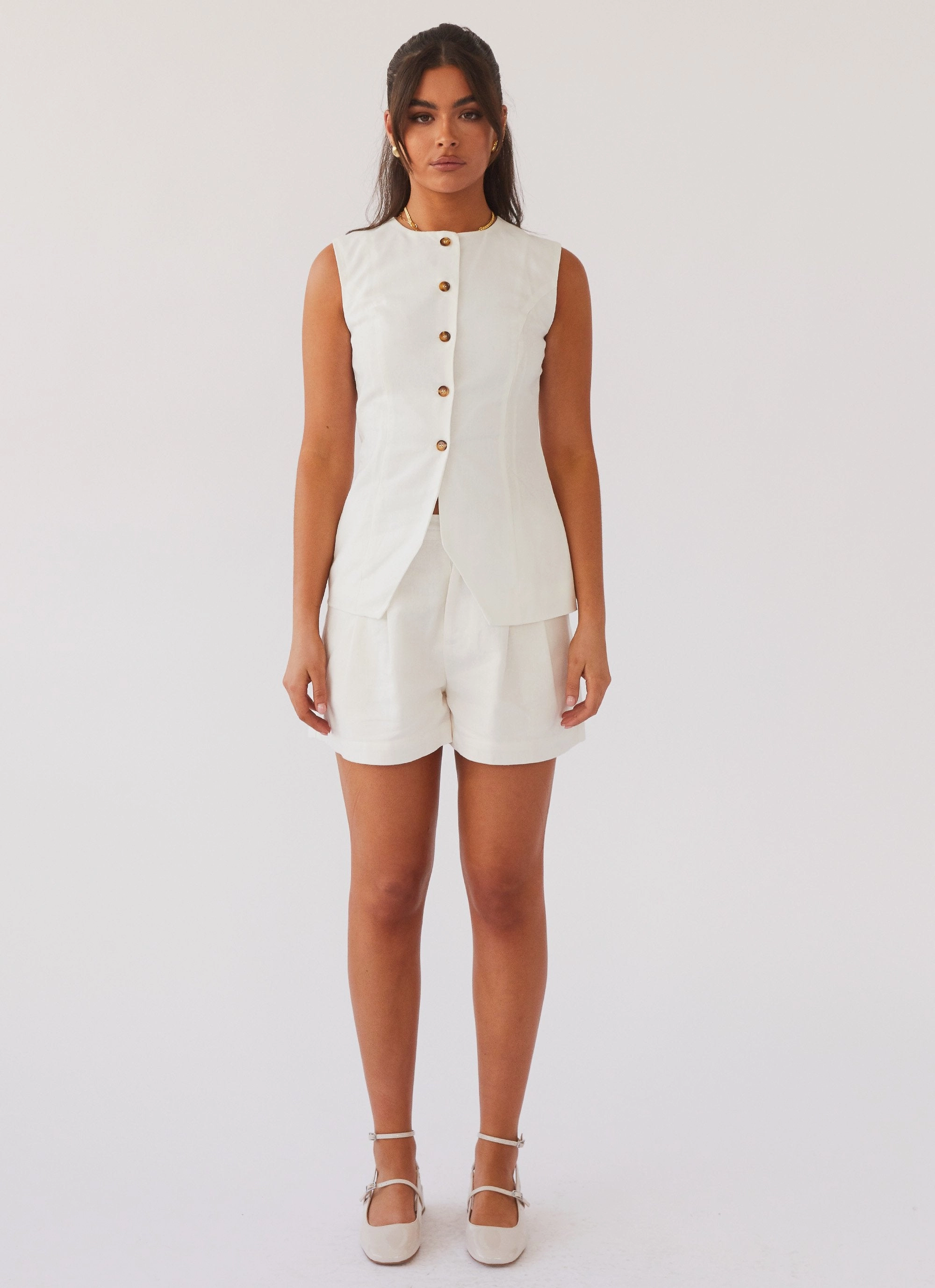 Ethically Sourced Yarn SlimFitAdaptation Born For Bordeaux Linen Vest - White