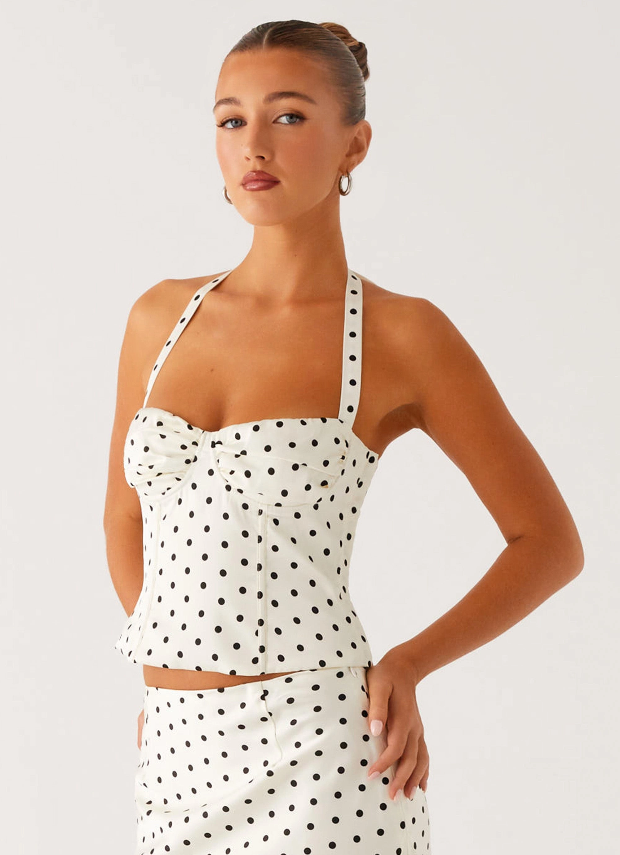 Wrinkle Free Texture Resilient Fabric Blend Breanne Top - White Polka Dot