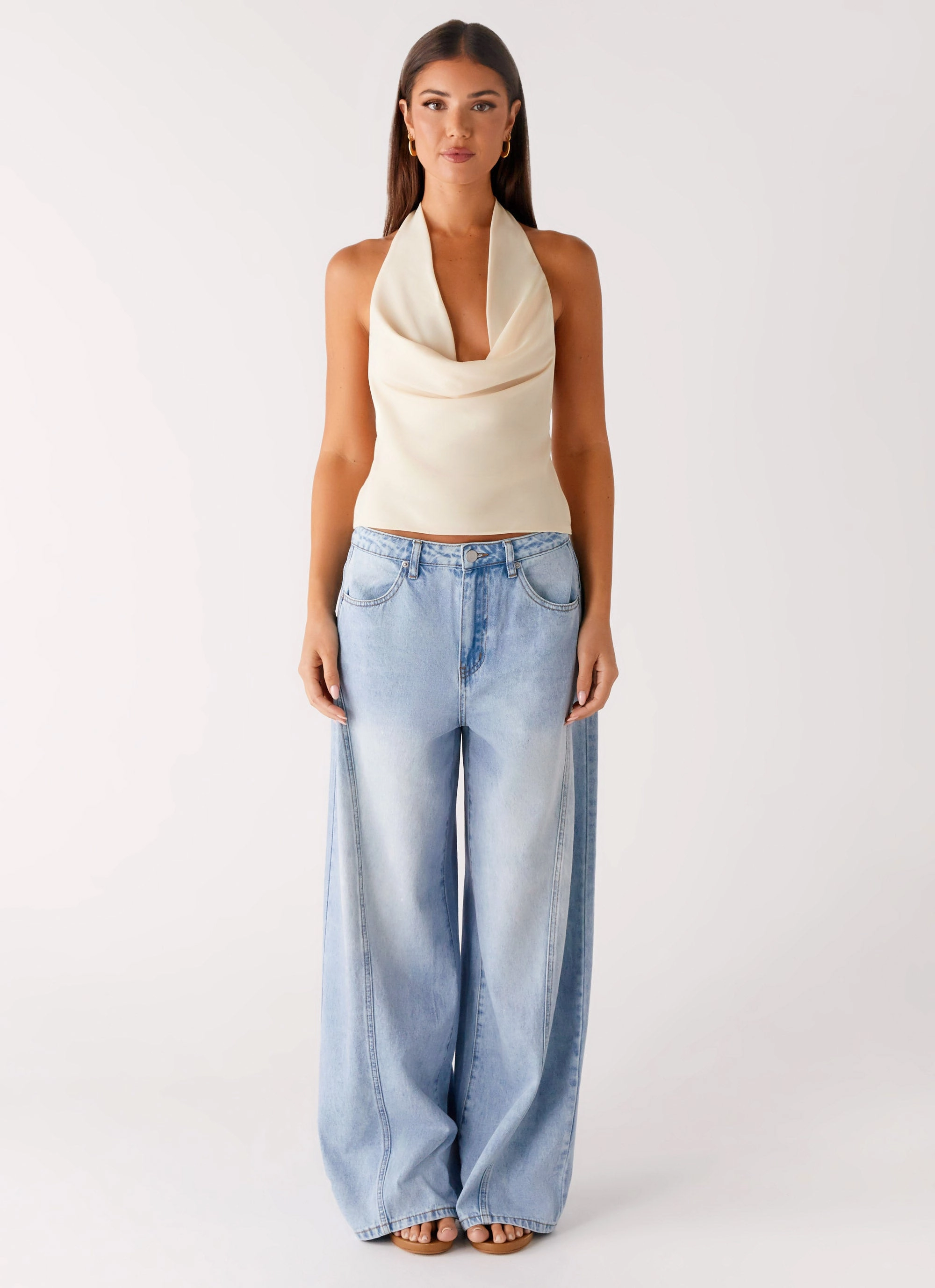 Tapered Look RuggedDurability Timeless Wide Leg Jeans - Bleached Blue