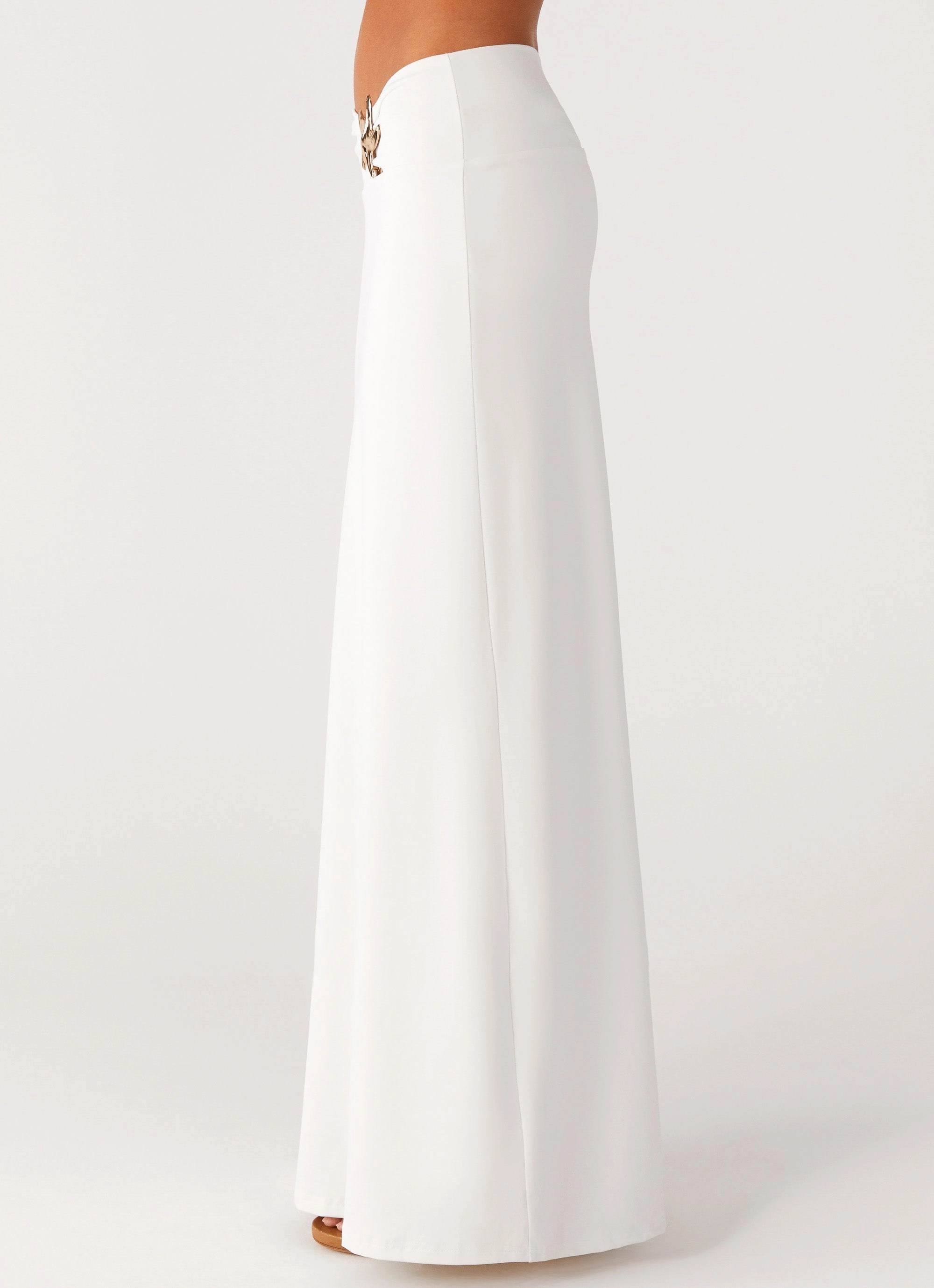 Shoreline Glow Maxi Skirt - Off White Secure Waistband Chic Vibe