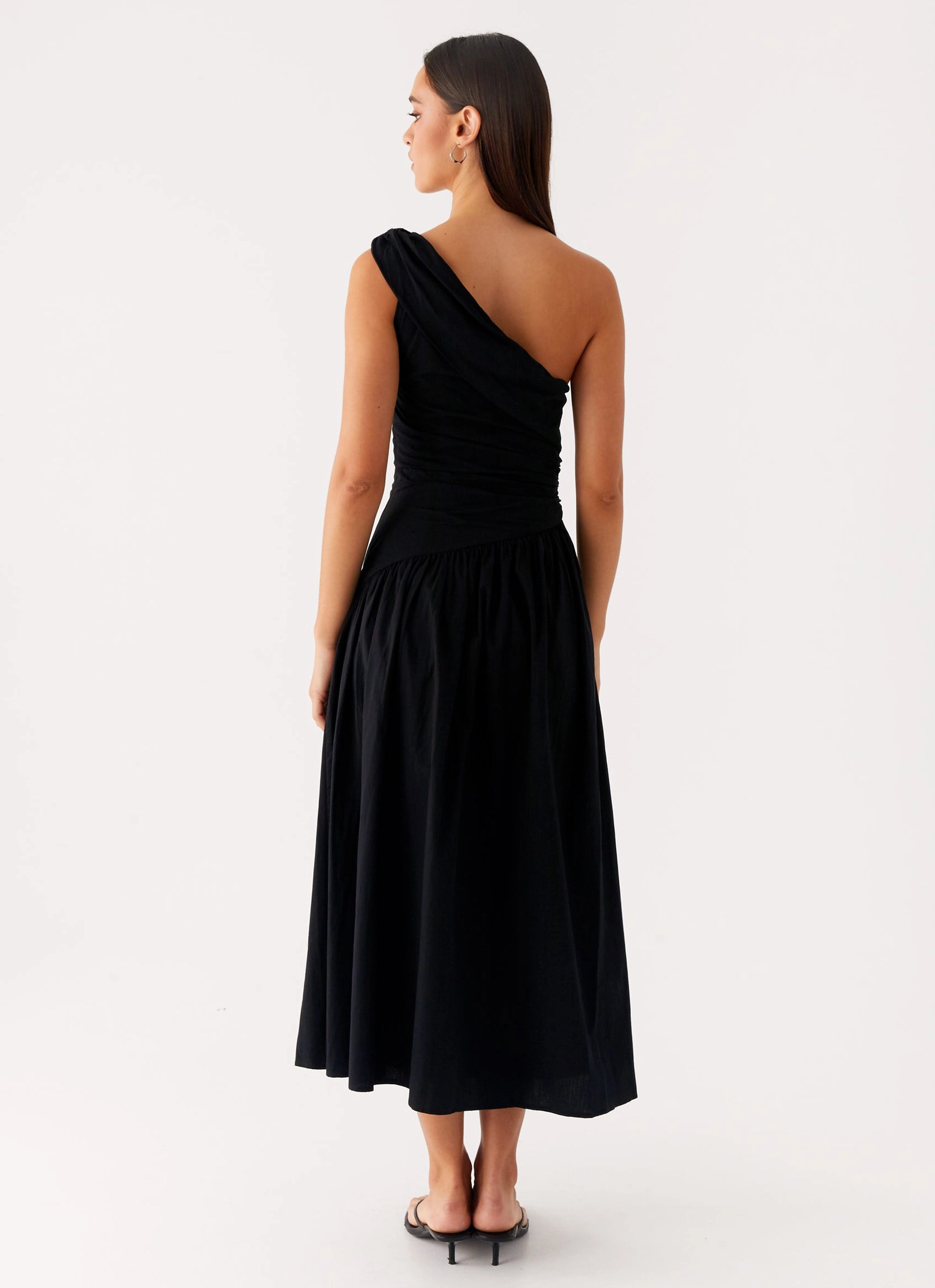 Janessa Midi Dress - Black Simplistic Mood
