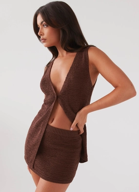 WrinkleFreeFabric Capri Glow Knit Skirt - Chocolate