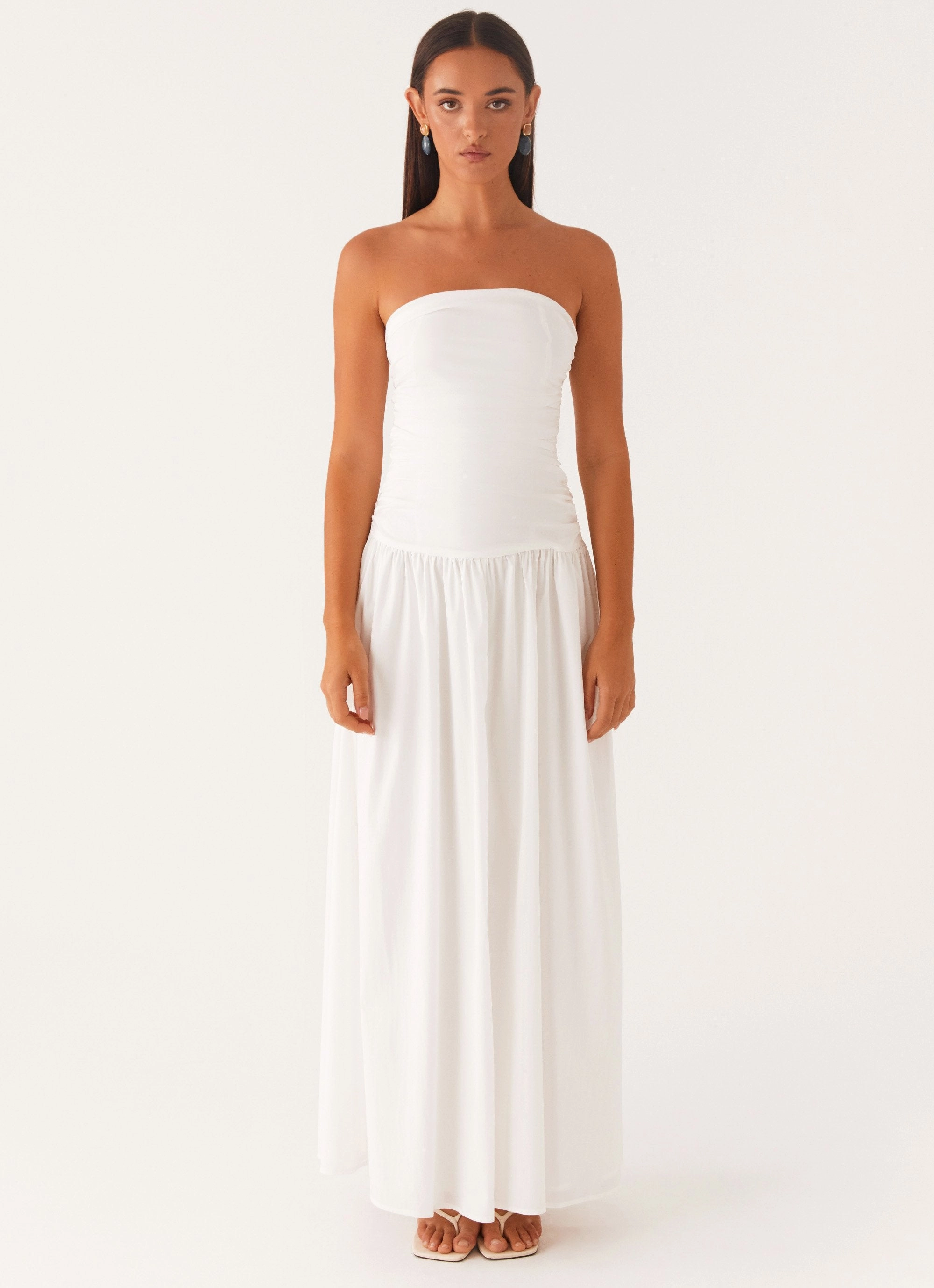 Bell-Sleeve Curve-Enhancing Carmel Maxi Dress - White