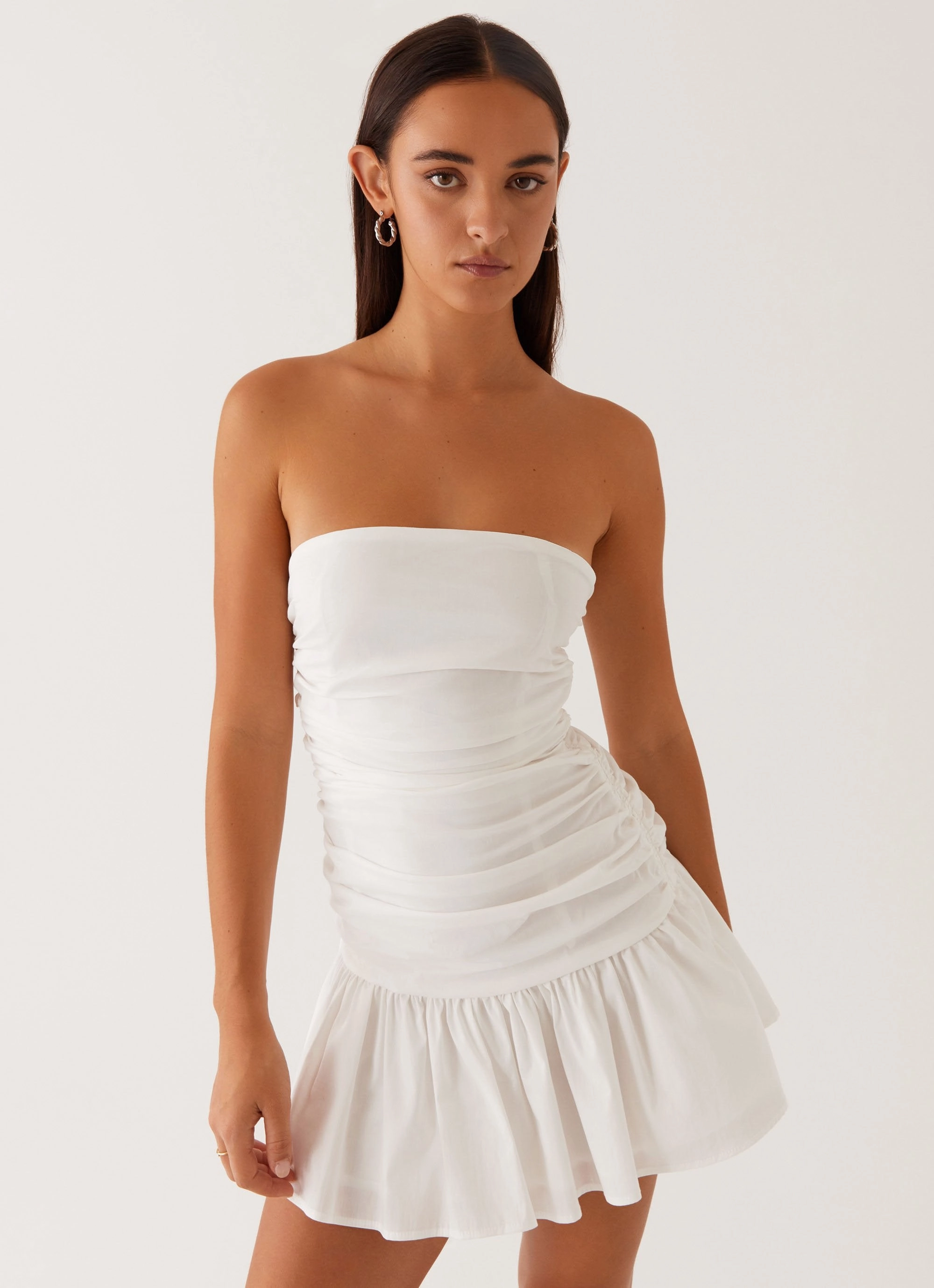 Classic Line Playful and flirty dress Carmel Mini Dress - White