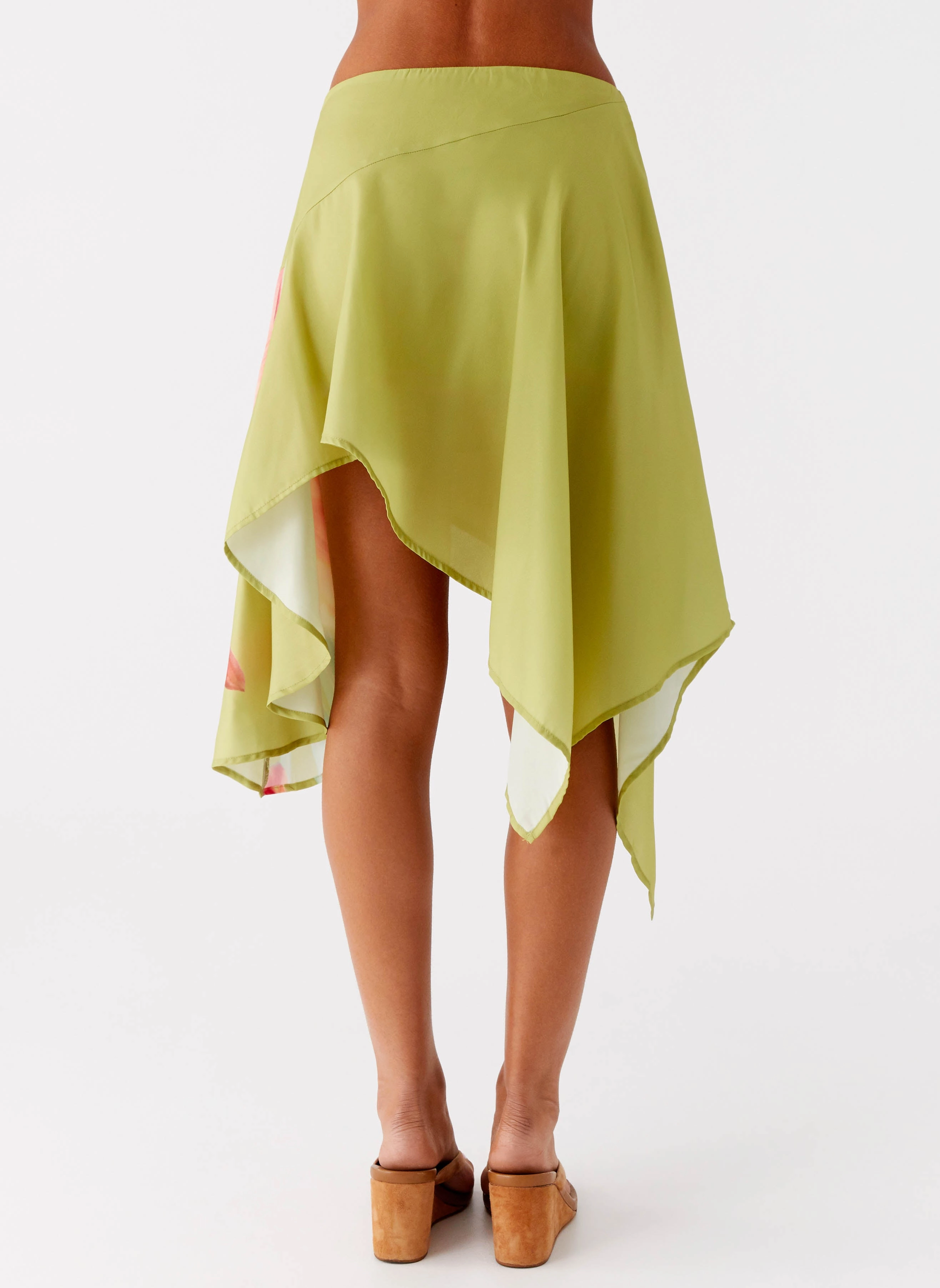 Hygienic Inner Layer Kia Low Rise Asymmetrical Midi Skirt - Jungle Floral