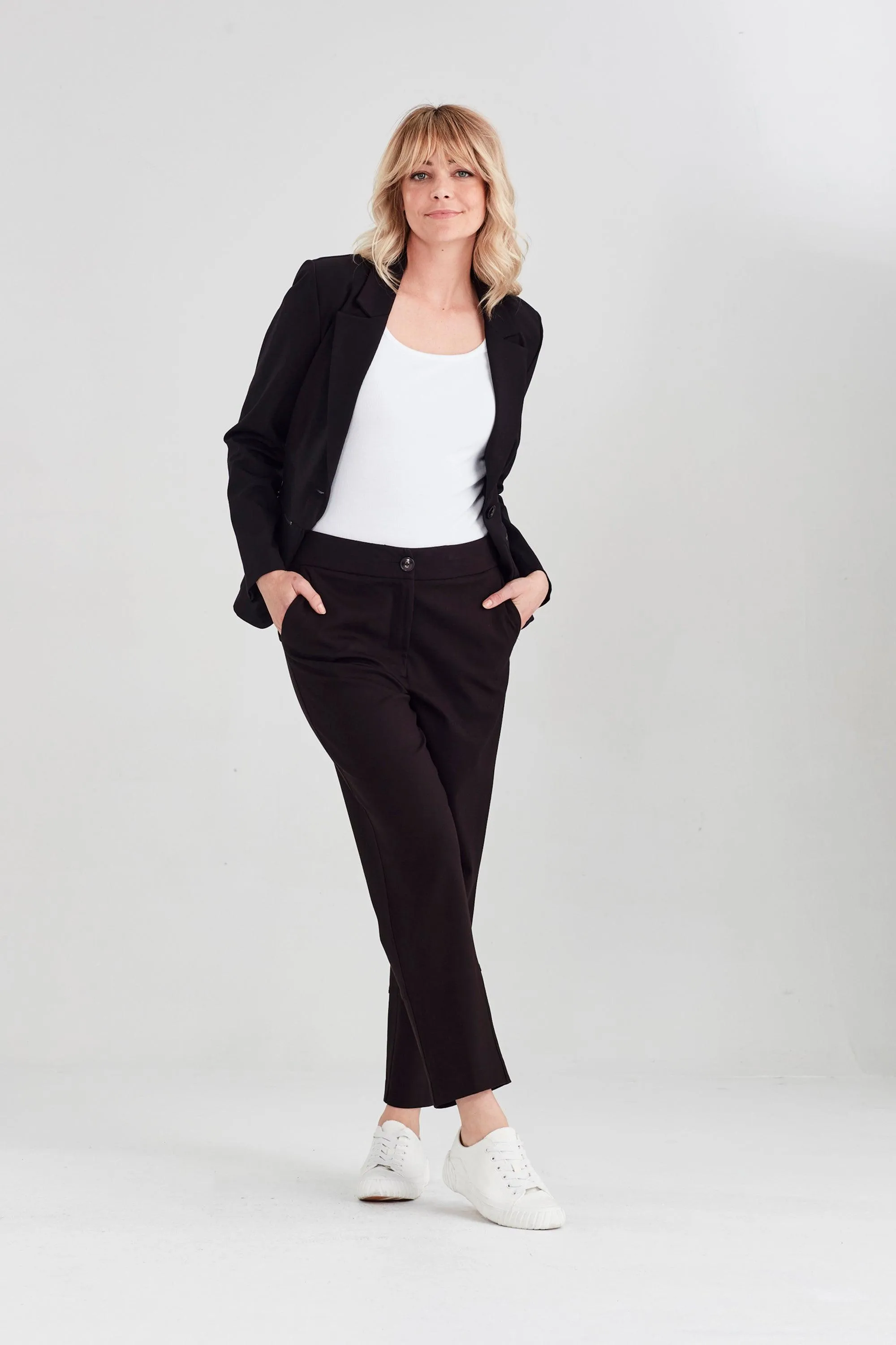 Cavalier Cropped Pant - Black