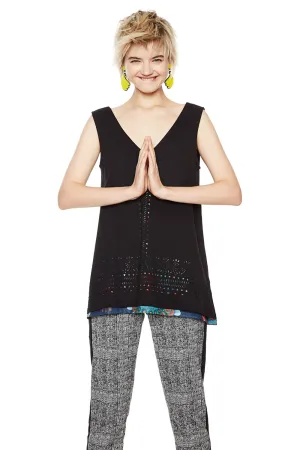 Chelsea Die Cut Sleeveless Top Desigual Style 18SWTK24