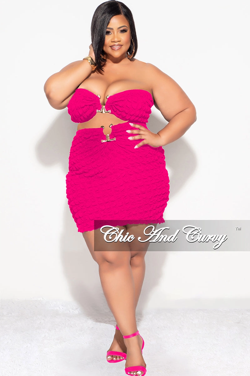 Soft Interior Relaxed Style Final Sale Plus Size 2pc Honeycomb Texture Strapless Top and Skirt Set in Fuchsia