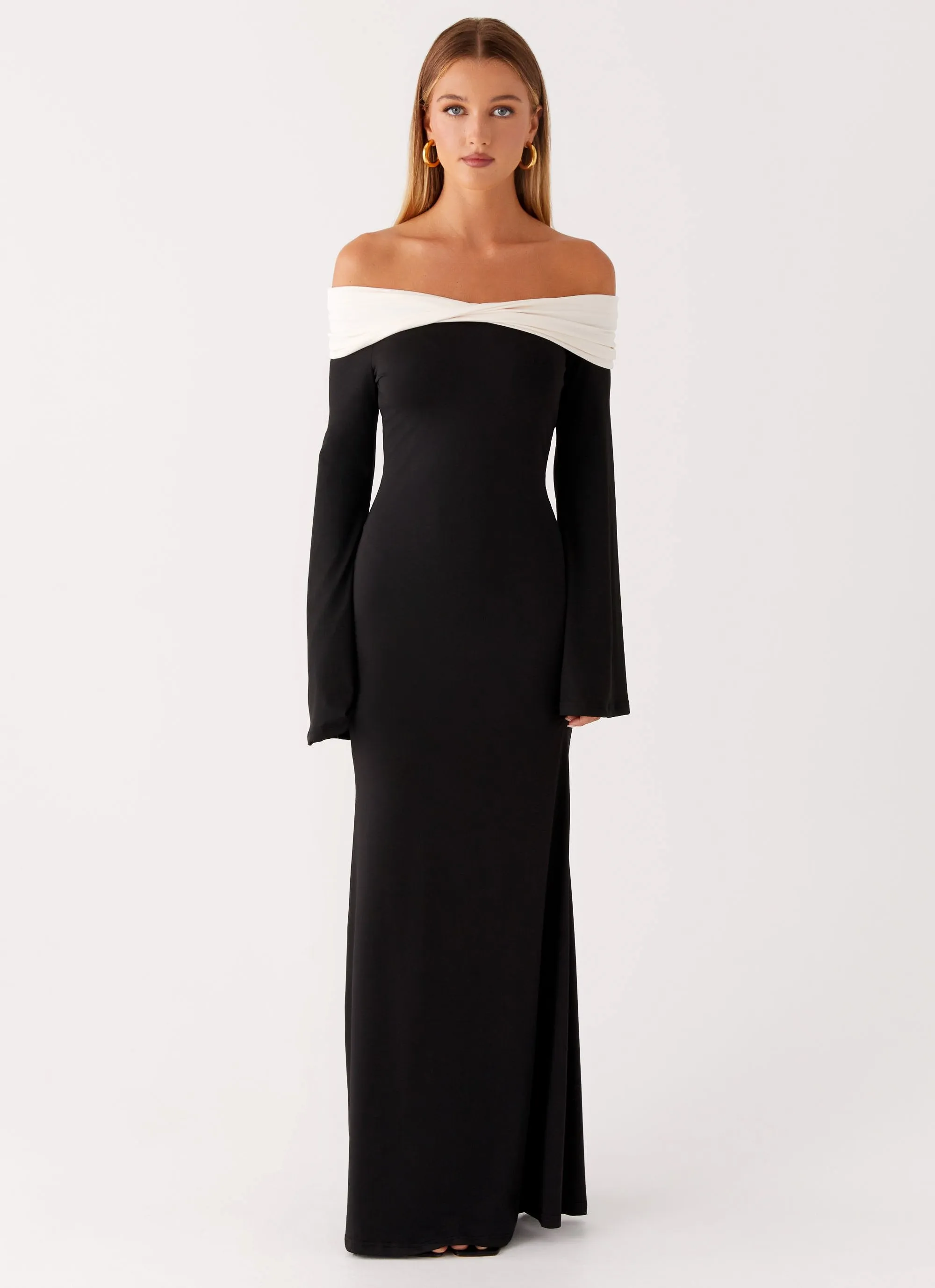 Trend Appeal Soft and Stylish Hits Different Long Sleeve Maxi Dress - Black