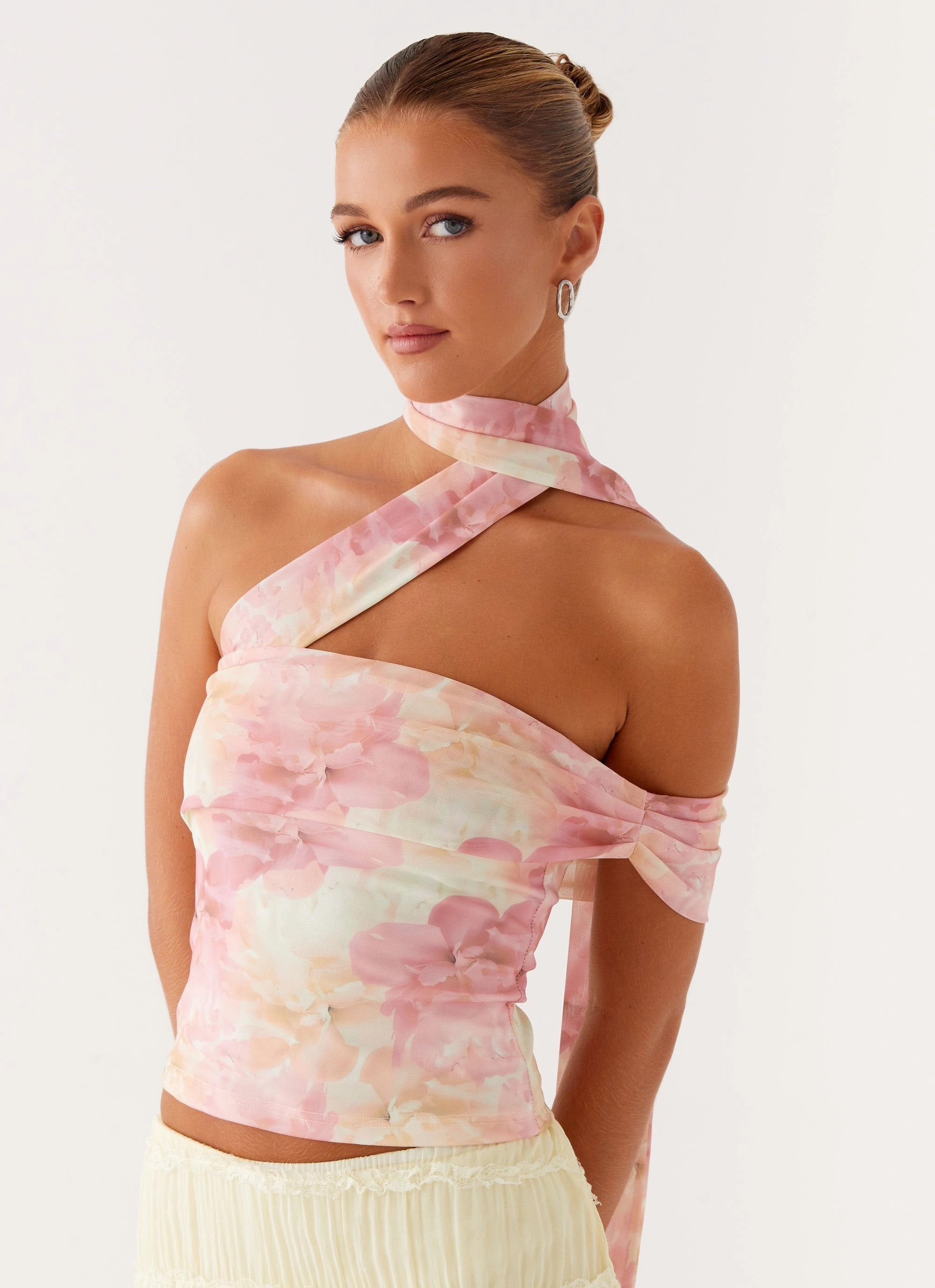 ReinforcedStitching Quick-Dry Christal Scarf Top - Floral Print