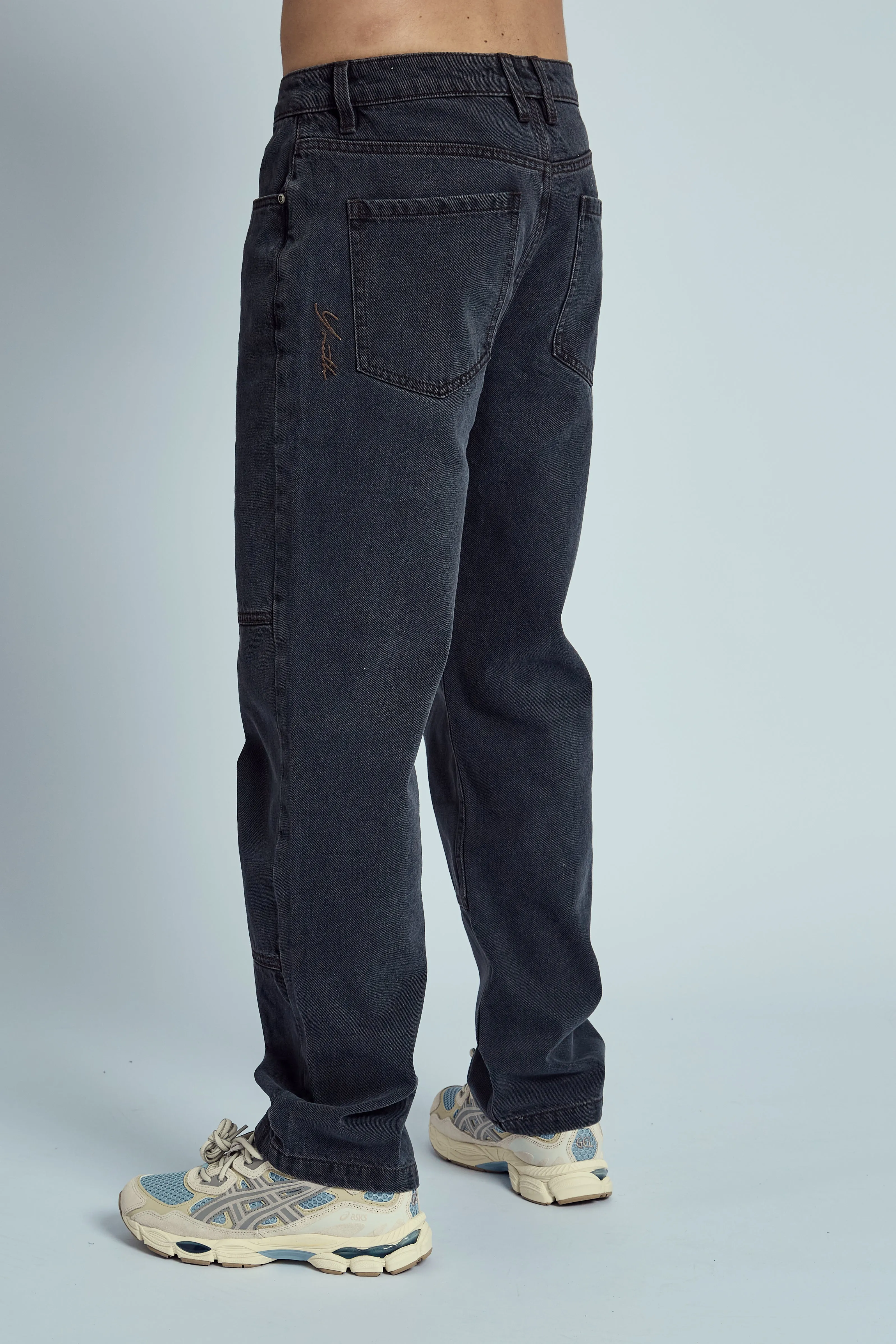 CHYLER STRAIGHT LEG DENIM JEANS