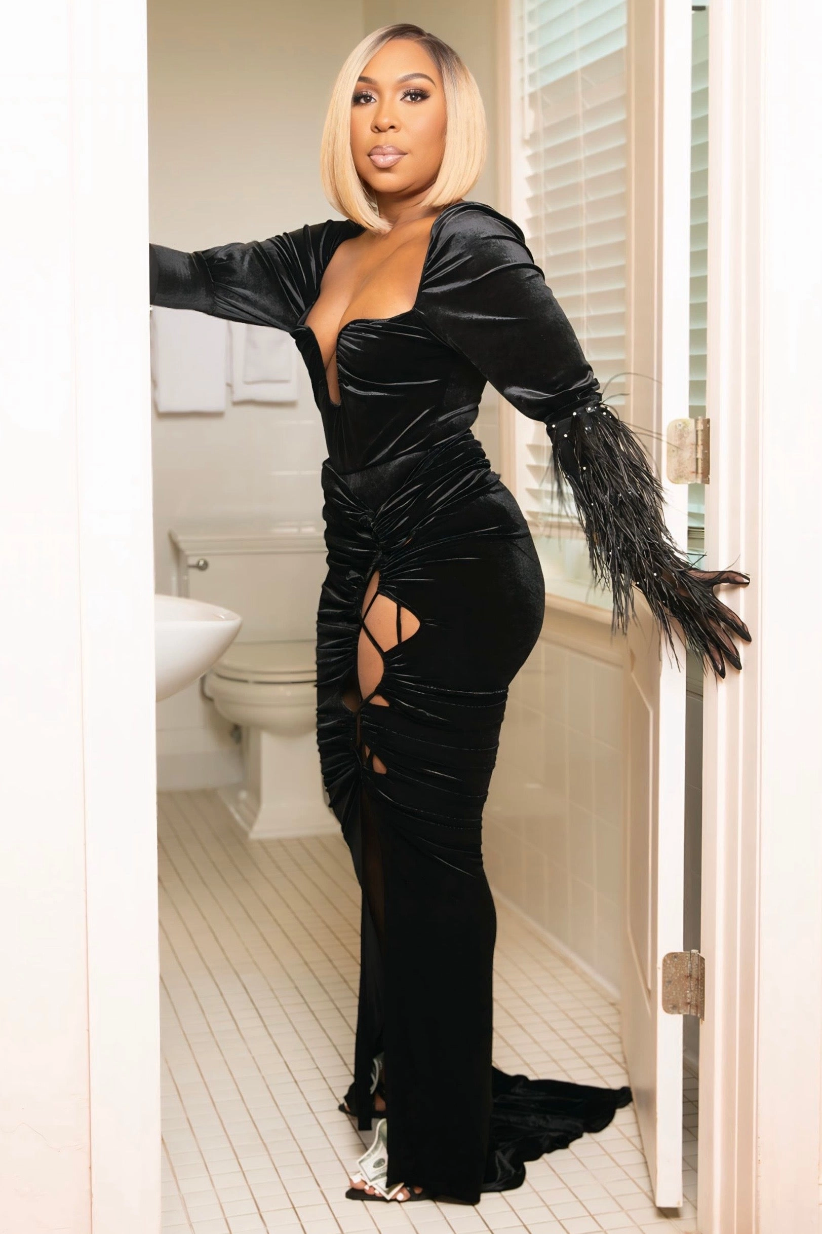 Reinforced Shoulder Clara Velvet Puffy Sleeve Bodysuit