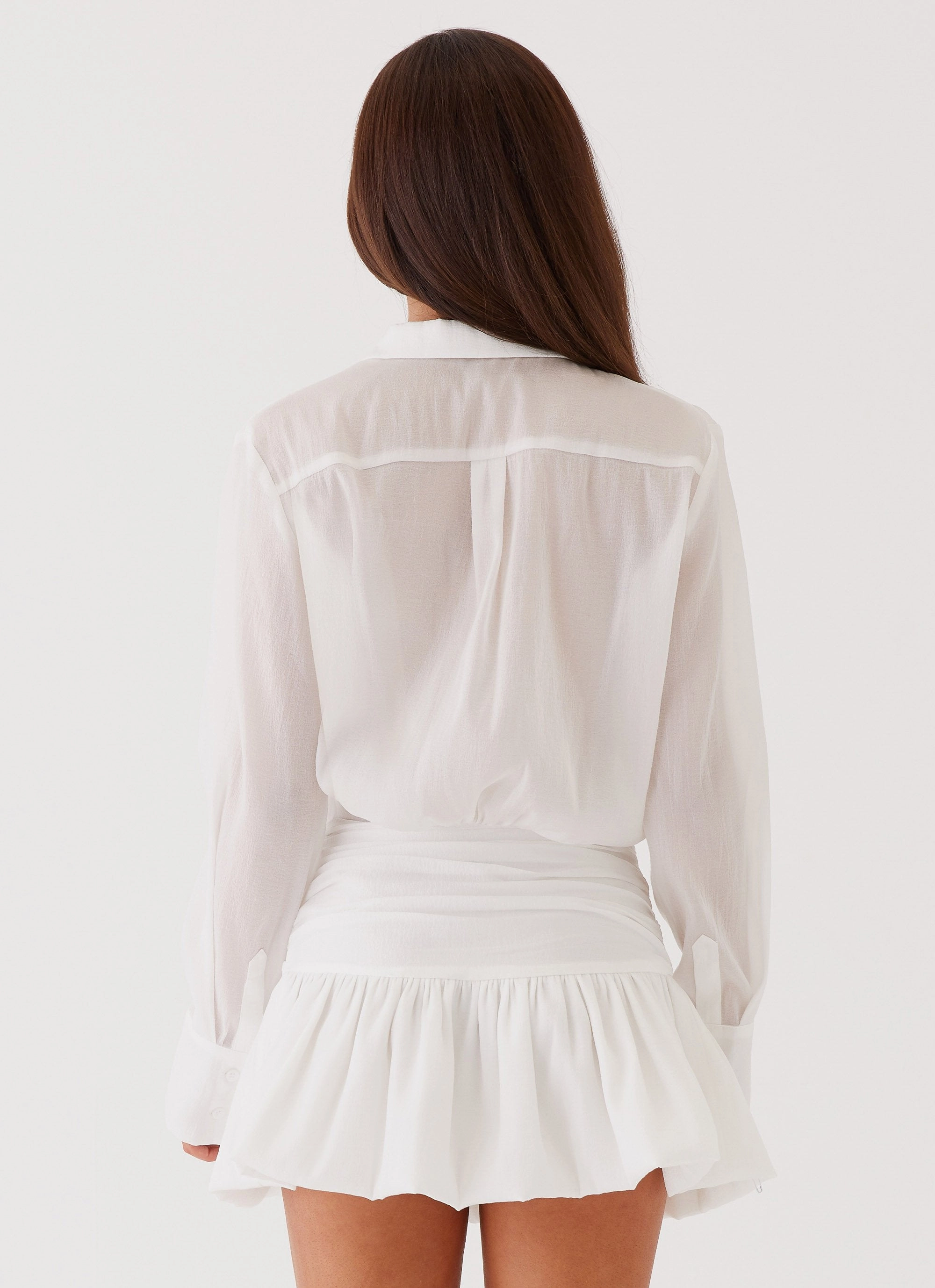 Refined Aesthetic Dreamy Motion Rae Long Sleeve Shirt Dress - White