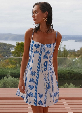 Casual Must-Have Gender Inclusive Isra Linen Mini Dress - Floral Wave