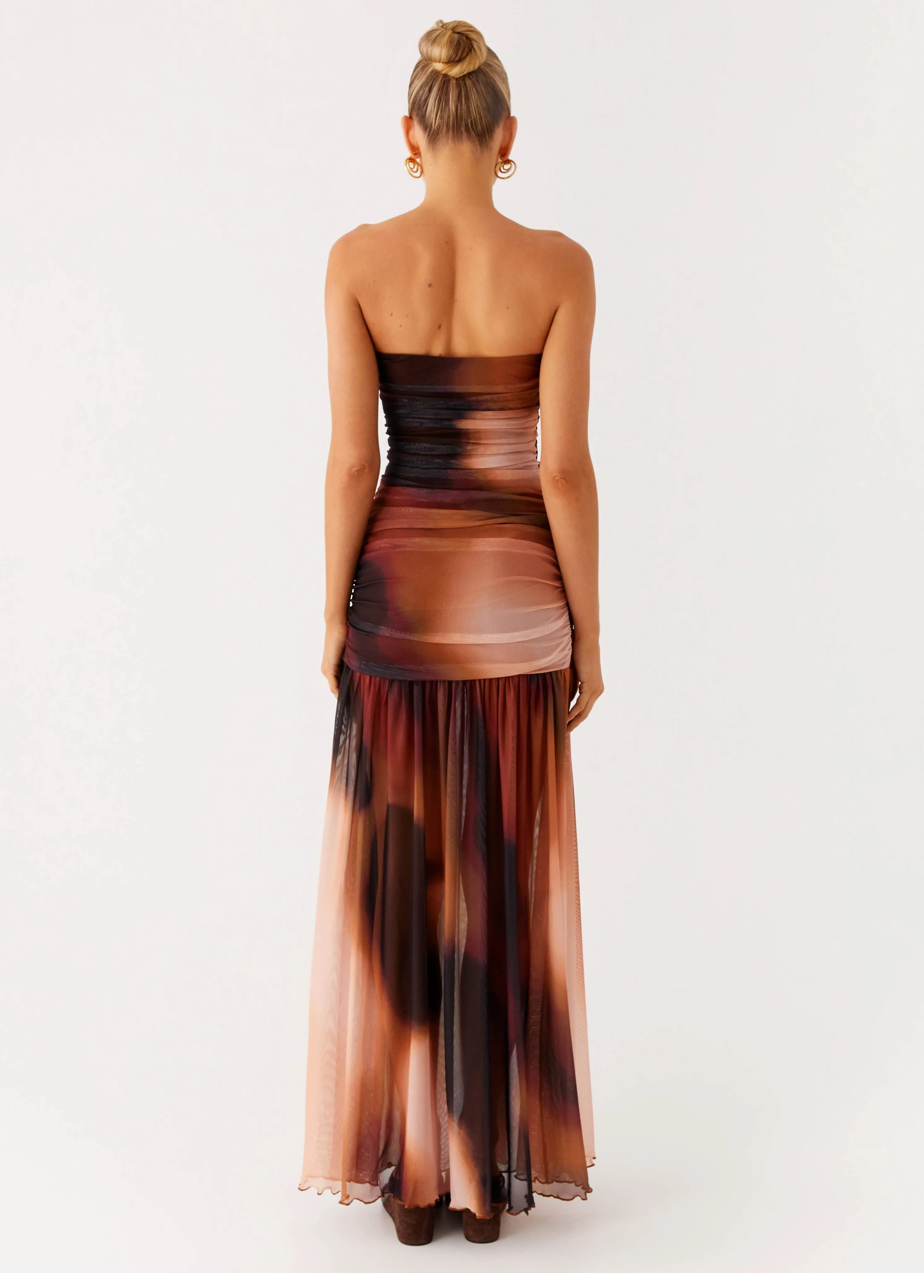 Savaya Maxi Dress - Black Gradient Elegance Glow
