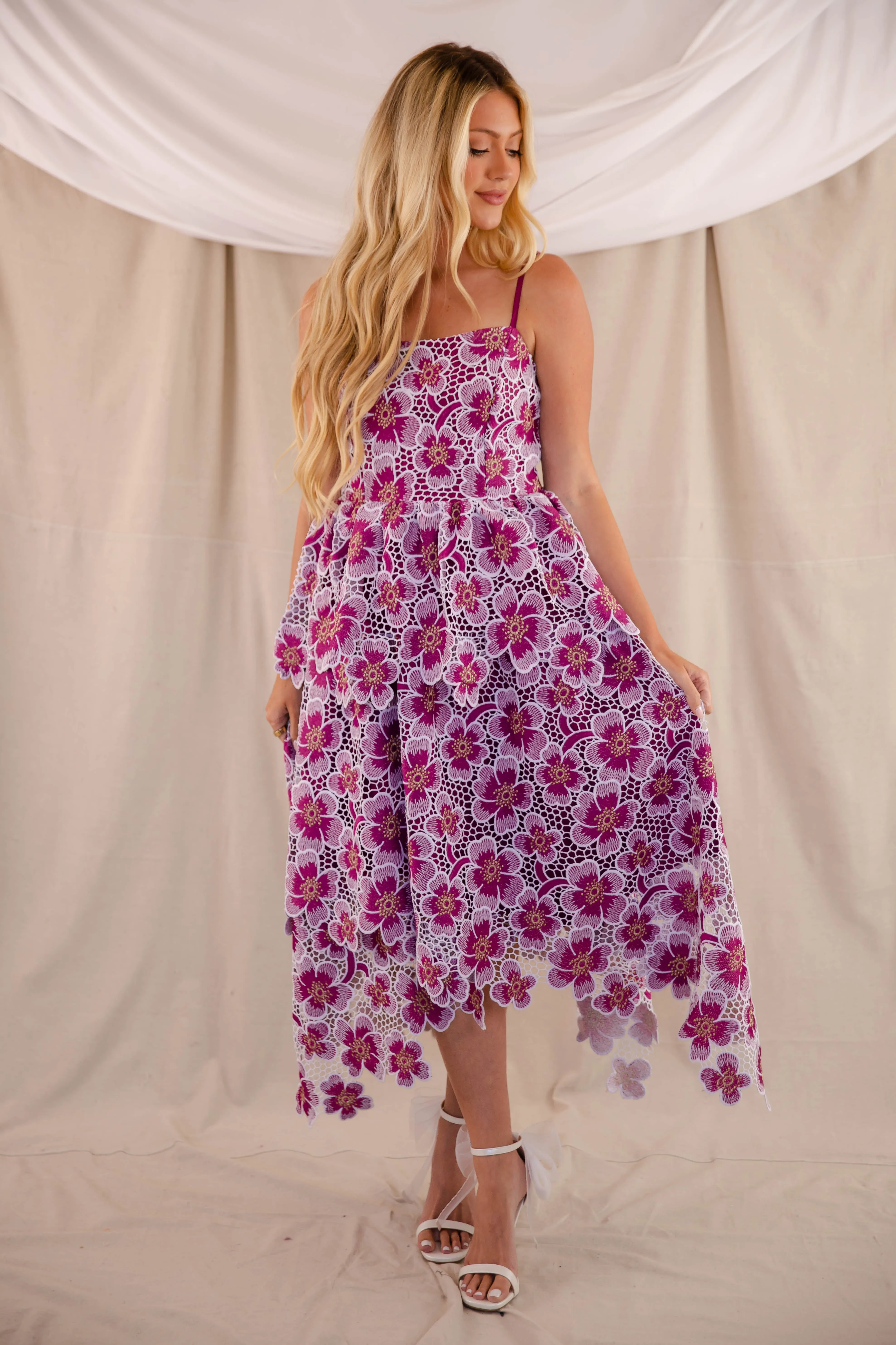 A Part Of The Crowd Midi Dress Classic Touch