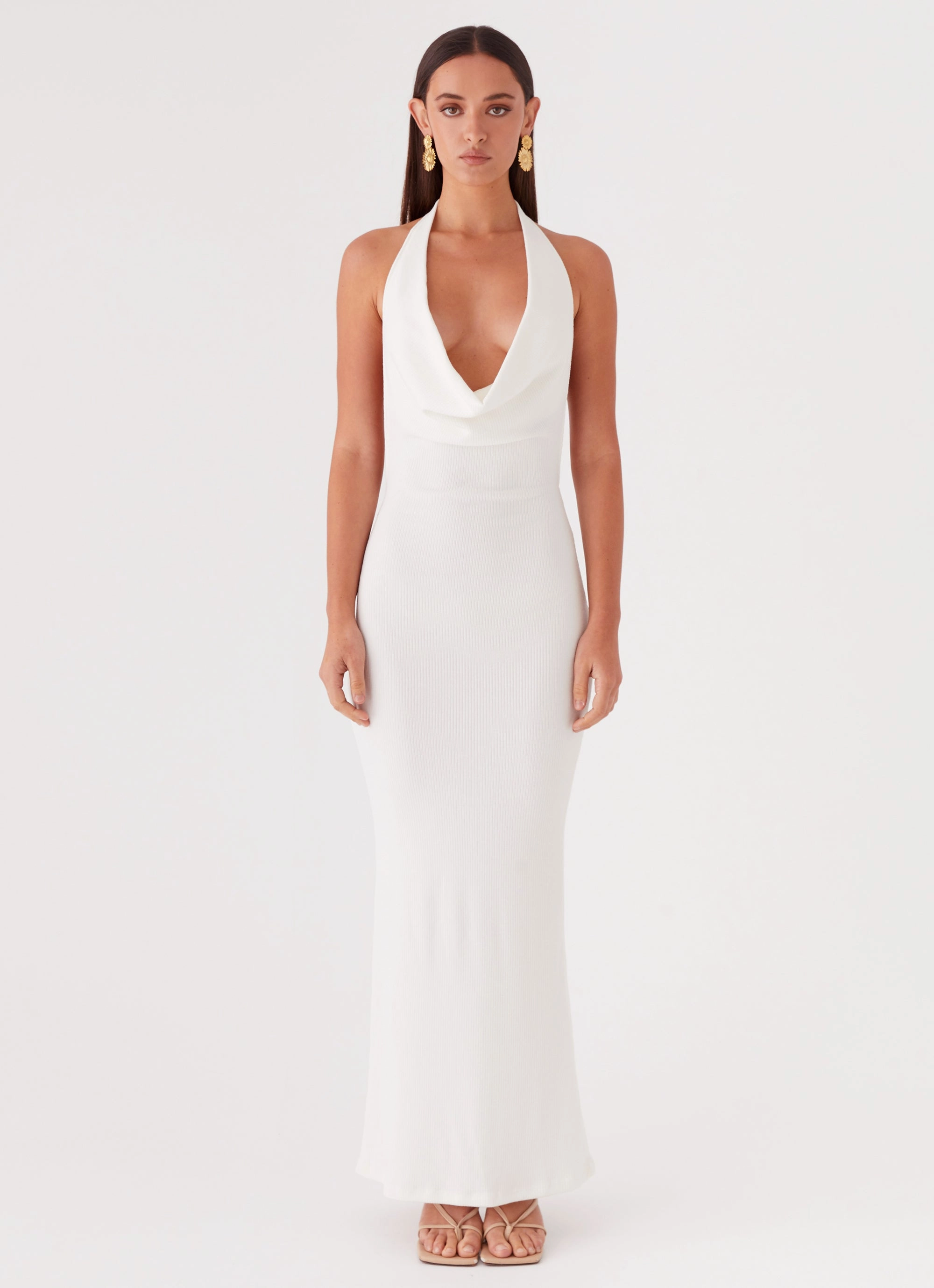 photo look Embroidered-Sleeve Anella Maxi Dress - White