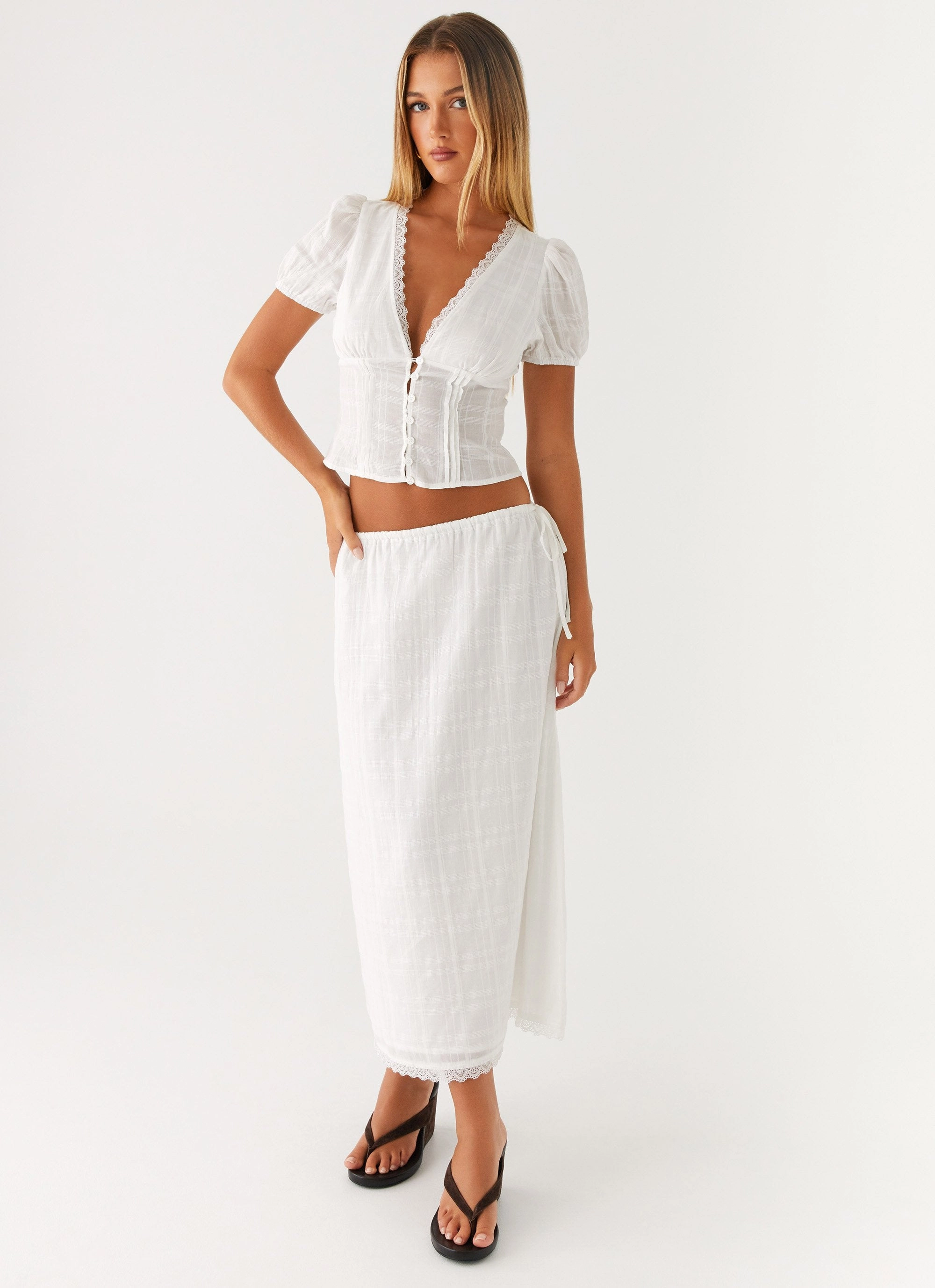 Contoured Panel Design Breathable Material Sweet Lullaby Midi Skirt - White