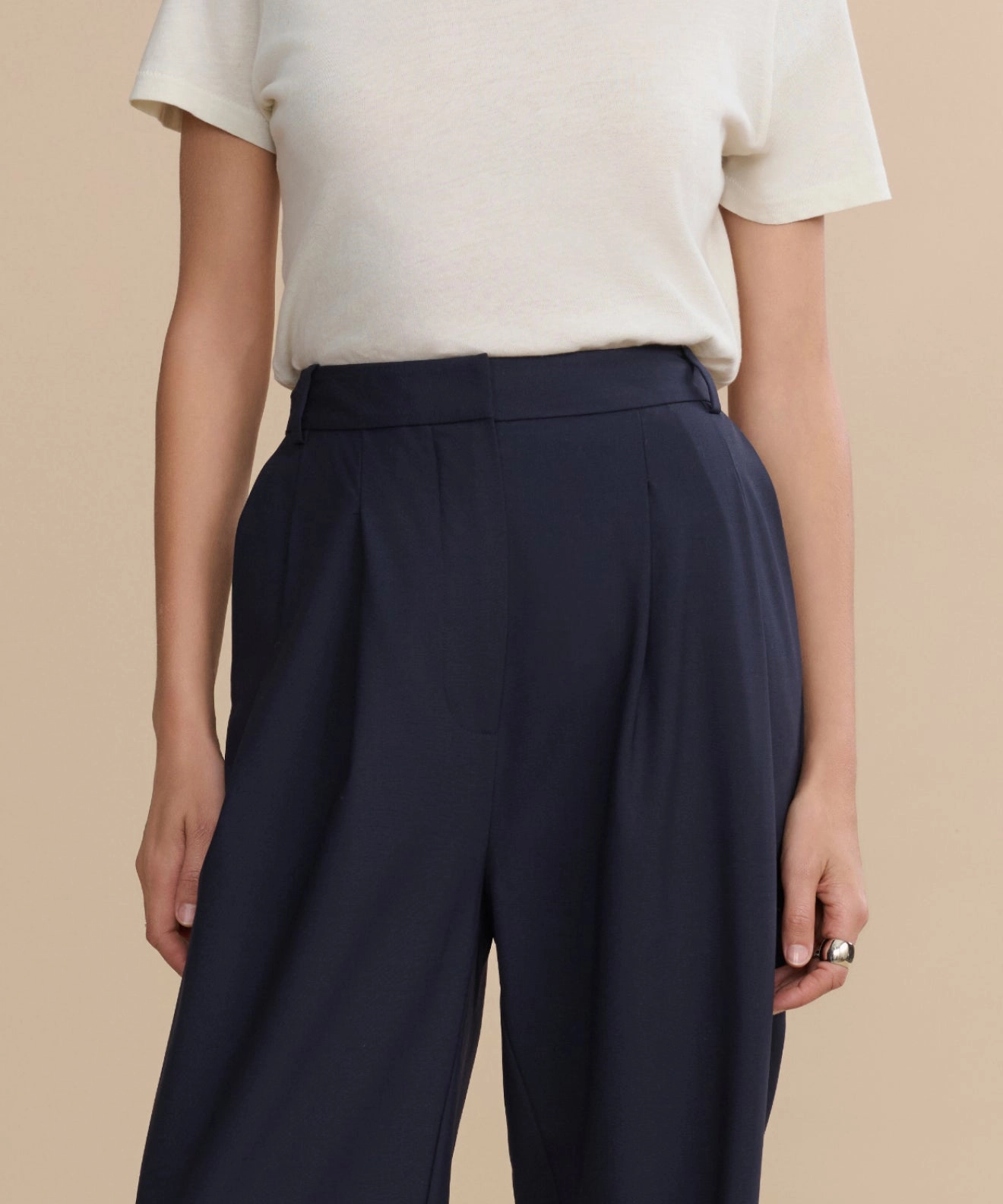 Stretch Motion Relax Fit Wool Jones Trouser