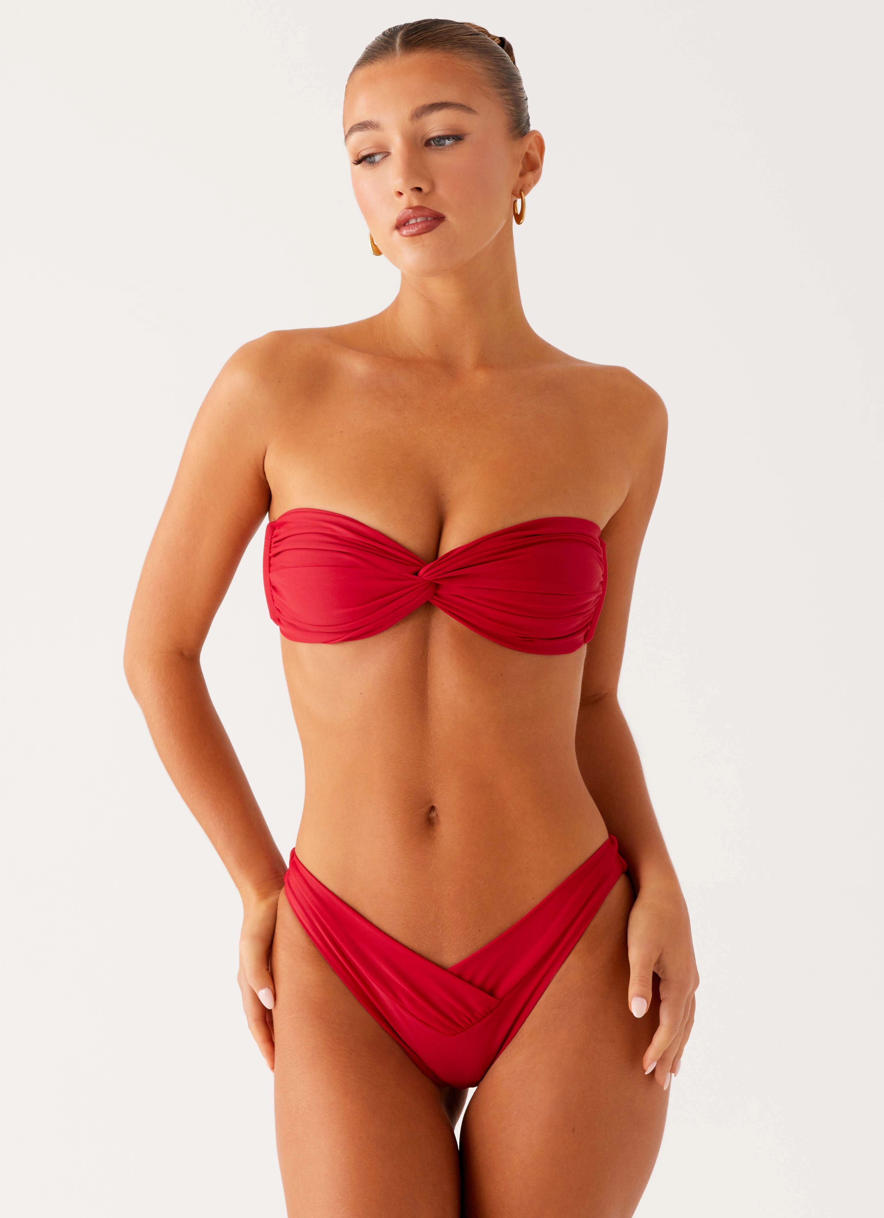 SeamlessConstruction sci-fi Delta Bikini Bottoms - Deep Red
