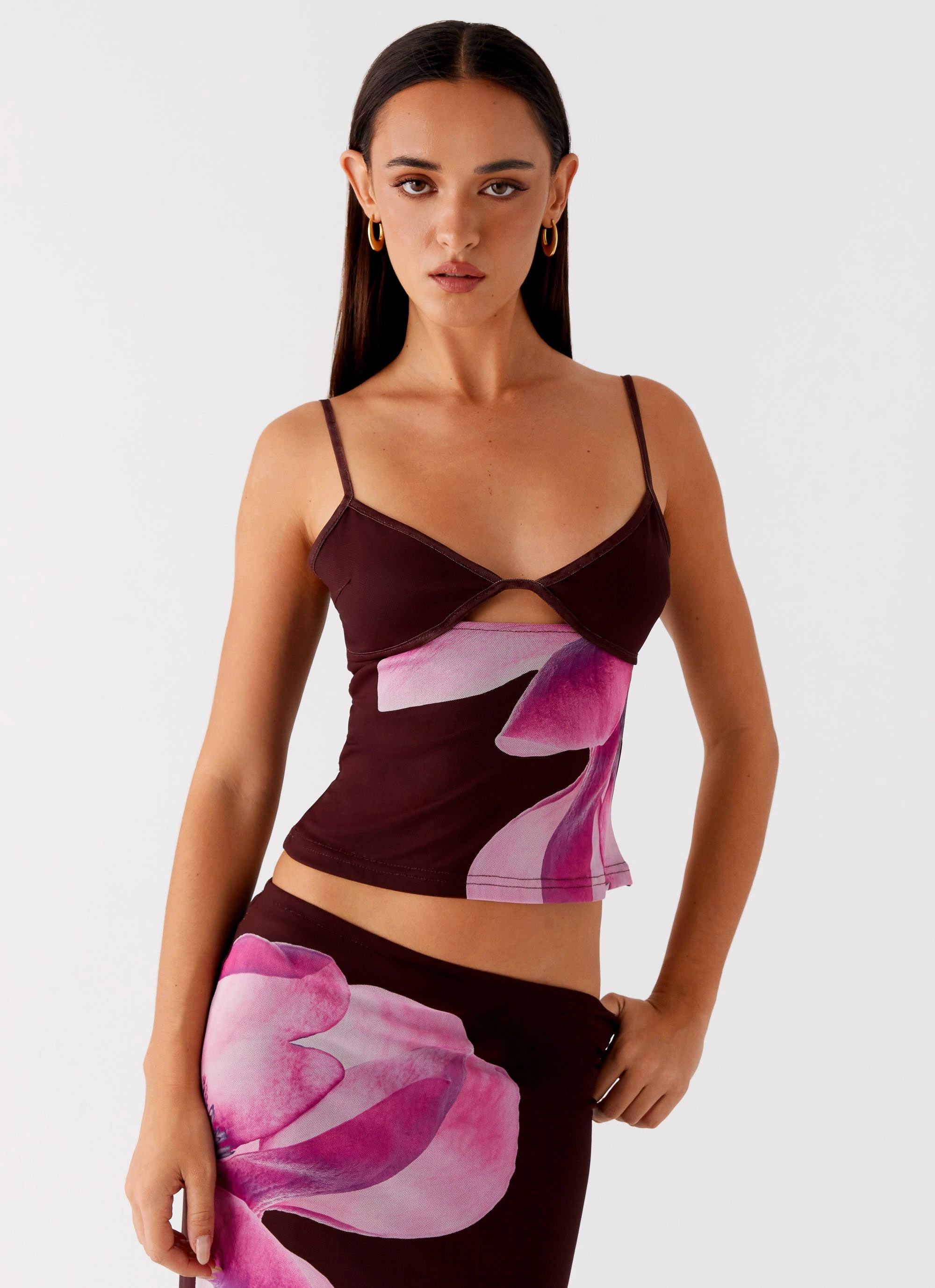 Alpha Cut Out Top - Dark Chocolate MeshPanelIntegration Layered Ventilation Zones