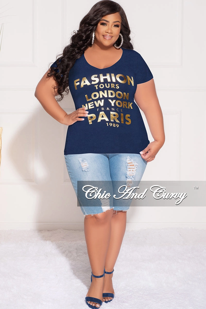 *Final Sale Plus Size "Fashion Tour" T-Shirt in Navy and Gold Mid-rise fit