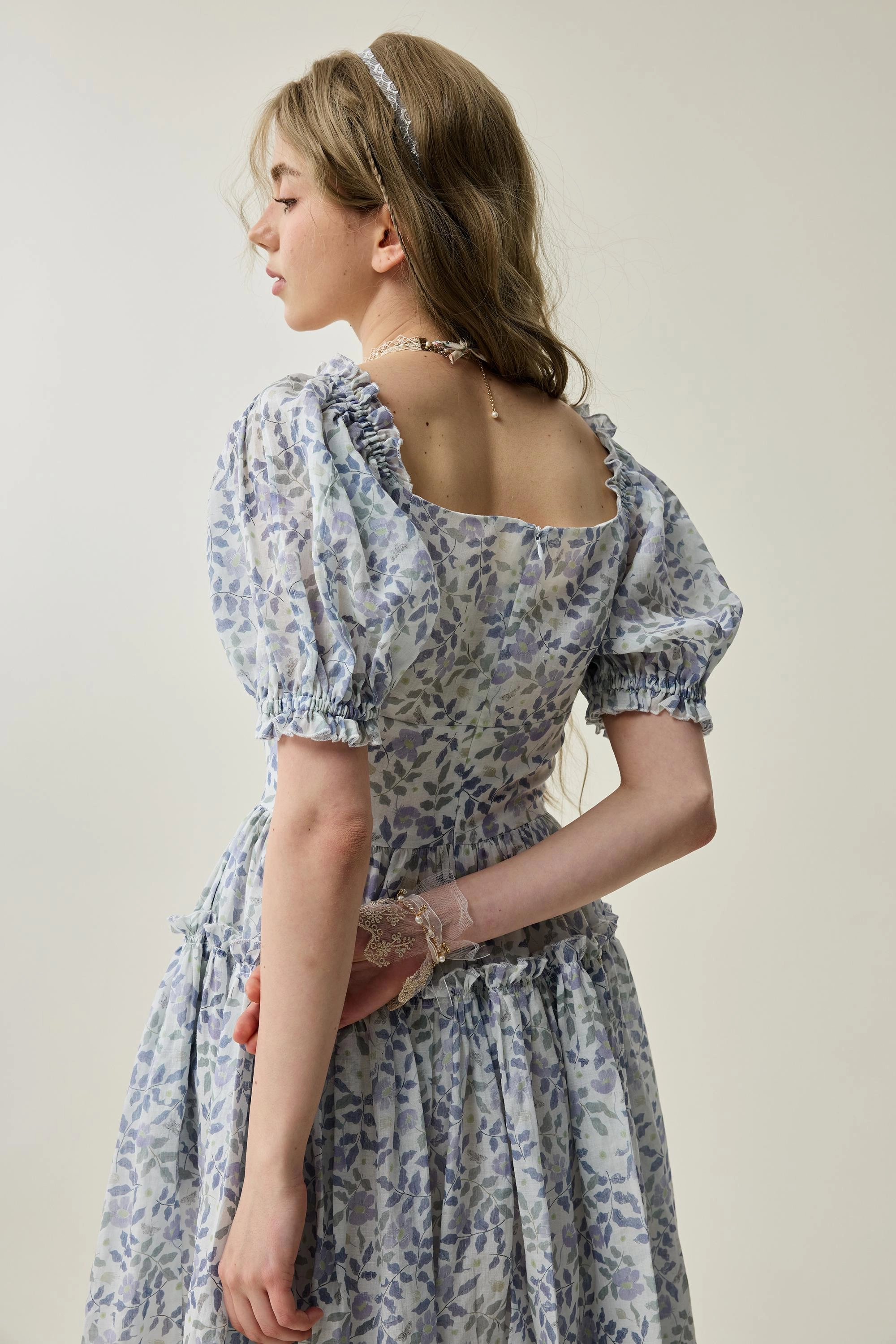 Smart Wear Flattering Shape Julia 35 | Floral linen dress