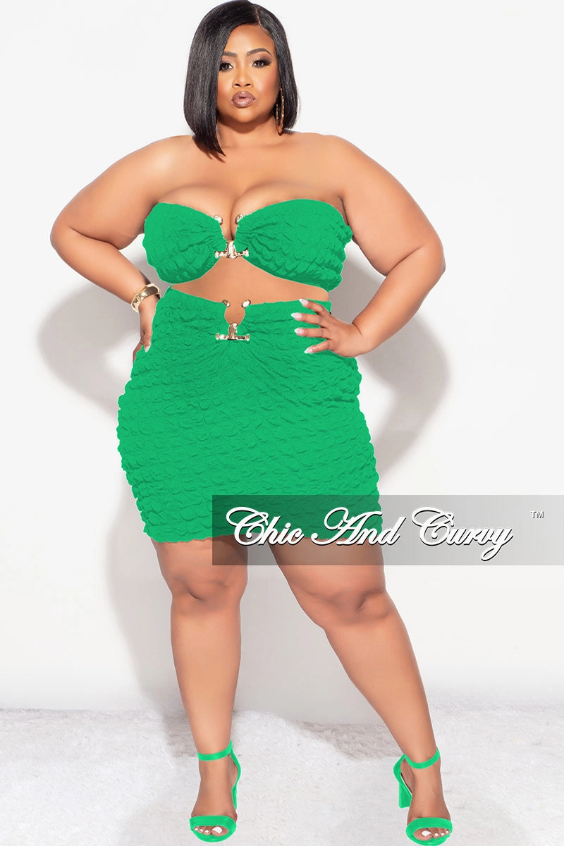 Go Anywhere Final Sale Plus Size 2pc Honeycomb Texture Strapless Top and Skirt Set in Green