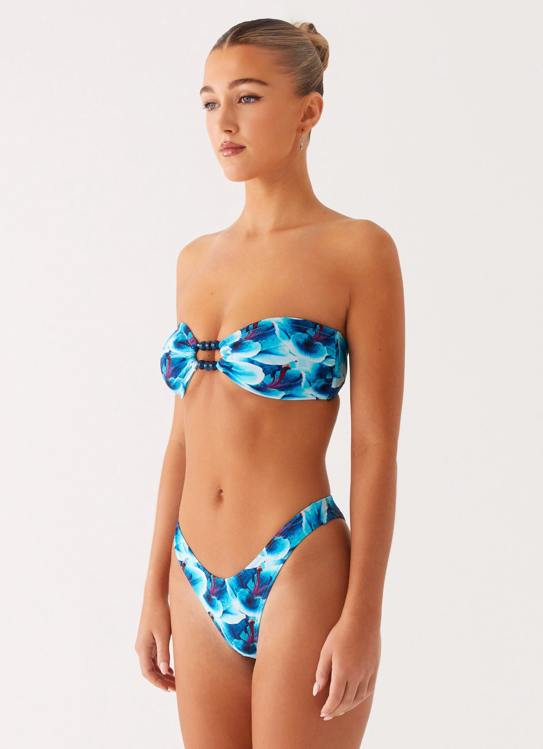 Beach Bound Strapless Bikini Top - Turquoise Floral Floral Motifs